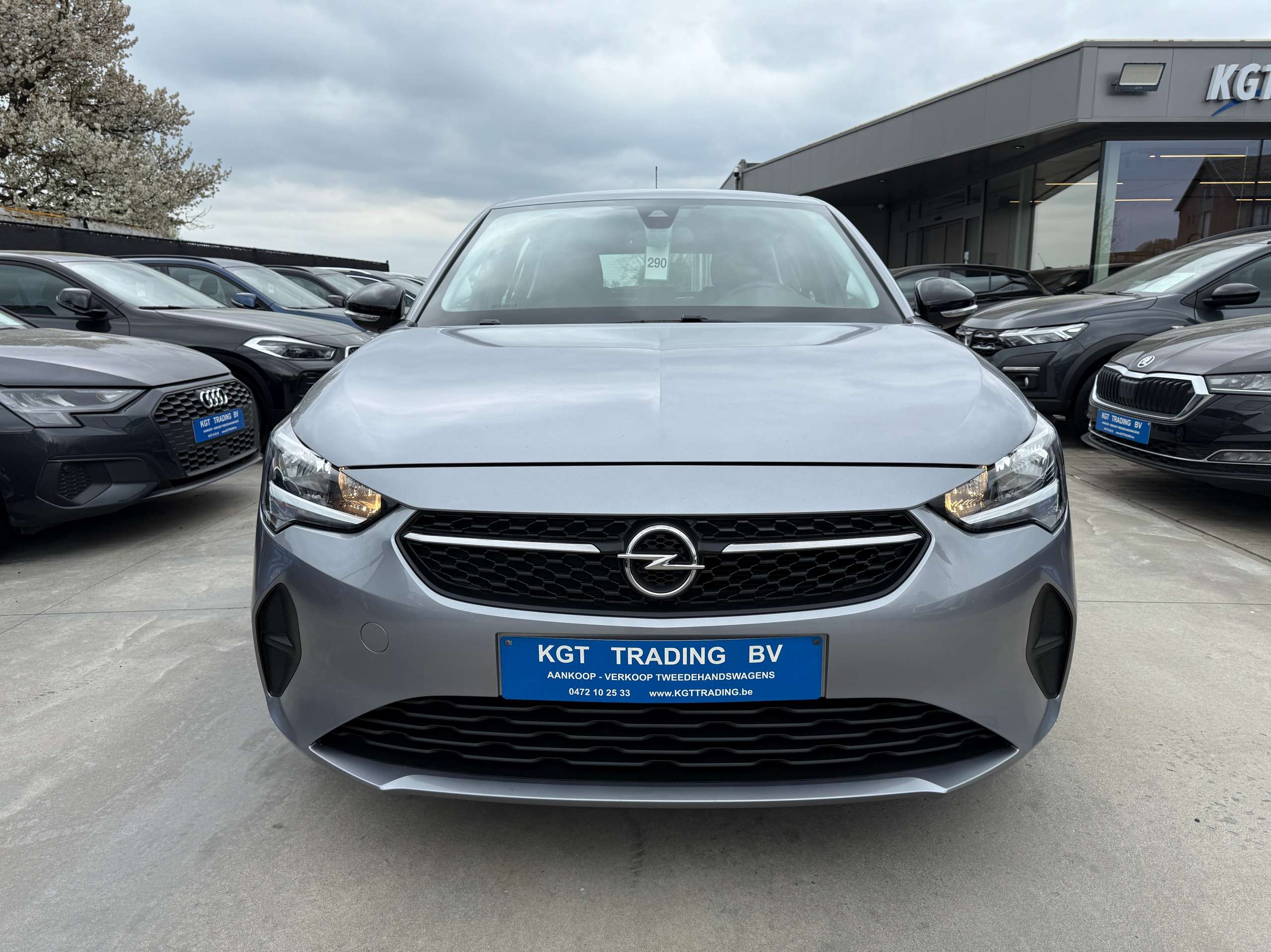 3693eb24-e81b-41db-8bf7-cd50943e0d8b2-opel-corsa-1-2i-navigatie-carplay-camera-bluetooth-pdc-airco.jpg