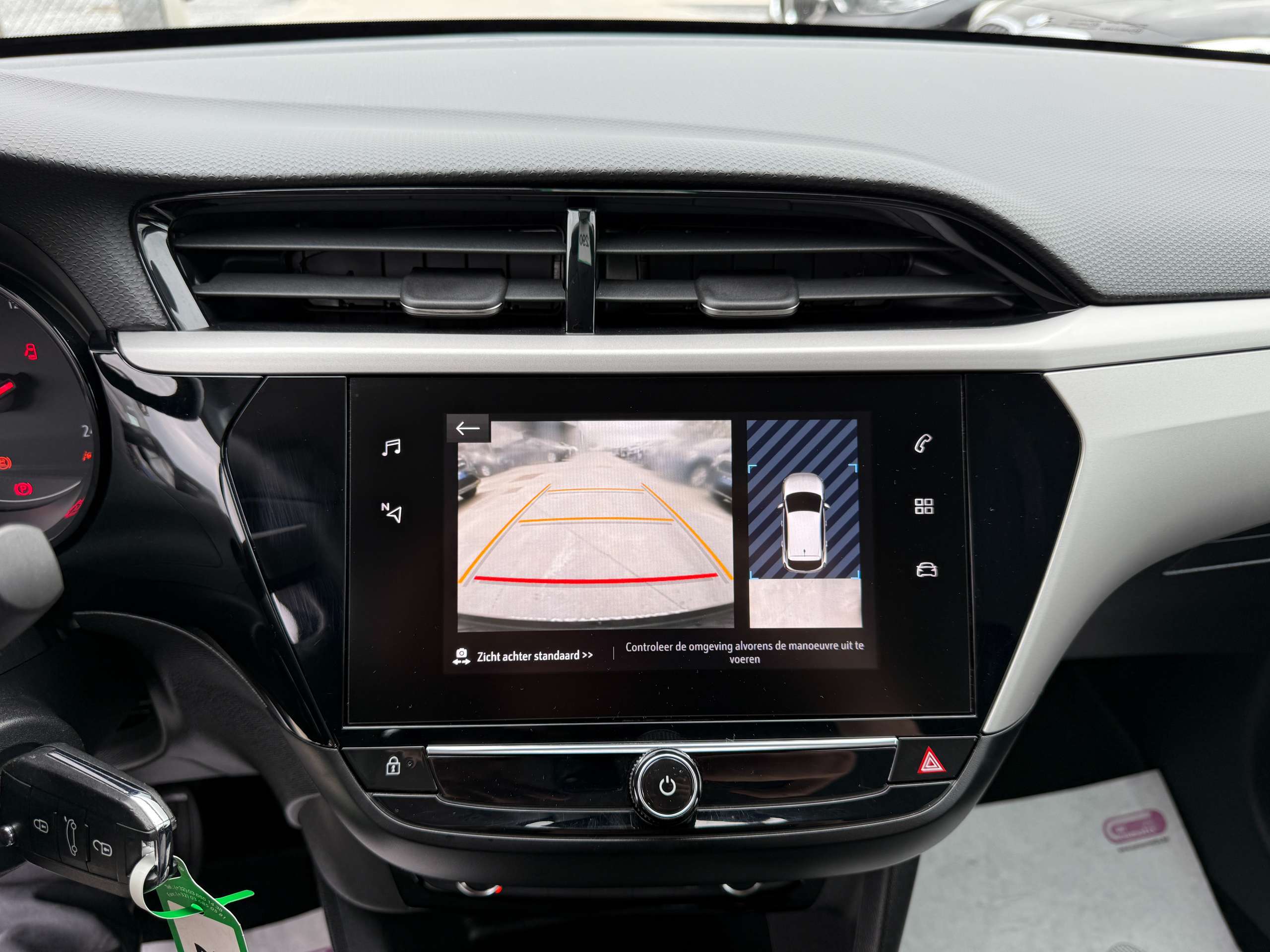 3693eb24-e81b-41db-8bf7-cd50943e0d8b20-opel-corsa-1-2i-navigatie-carplay-camera-bluetooth-pdc-airco.jpg