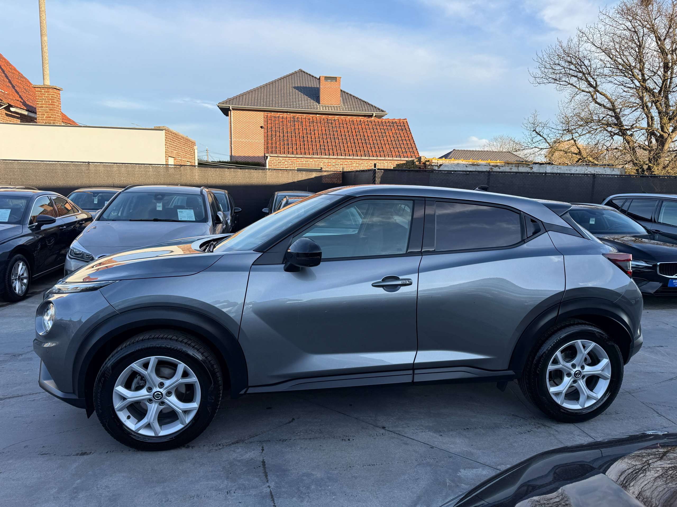 480f7cc1-c1e5-49f7-925d-9277e95920398-nissan-juke-1-0i-117pk-full-led-360-camera-carplay-bluetooth.jpg