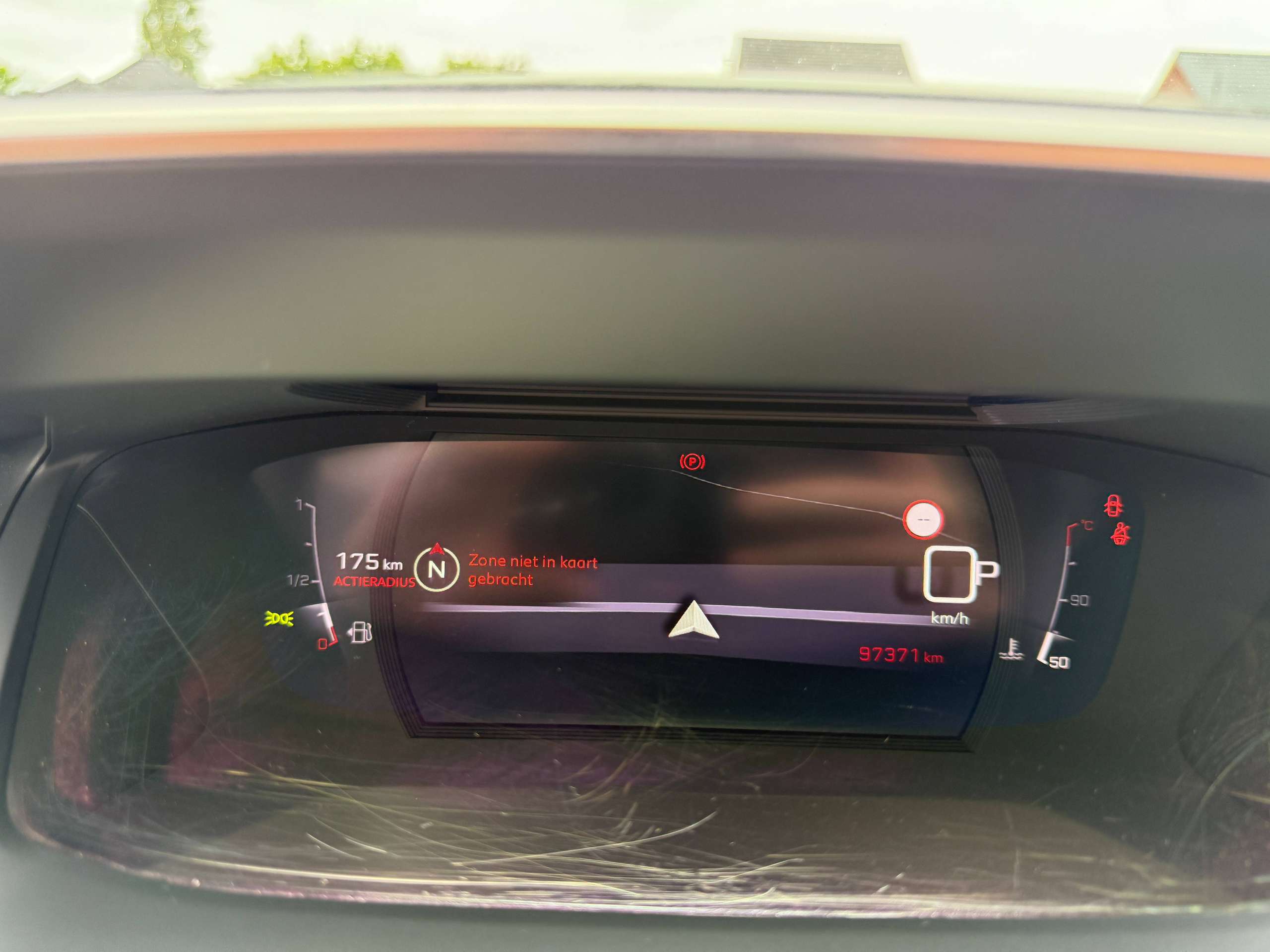 482ac547-d9ef-4863-bd55-d4740bf1fe4118-peugeot-208-1-2i-130pk-gt-line-automaat-pano-dak-camera-navi-leder-led.jpg