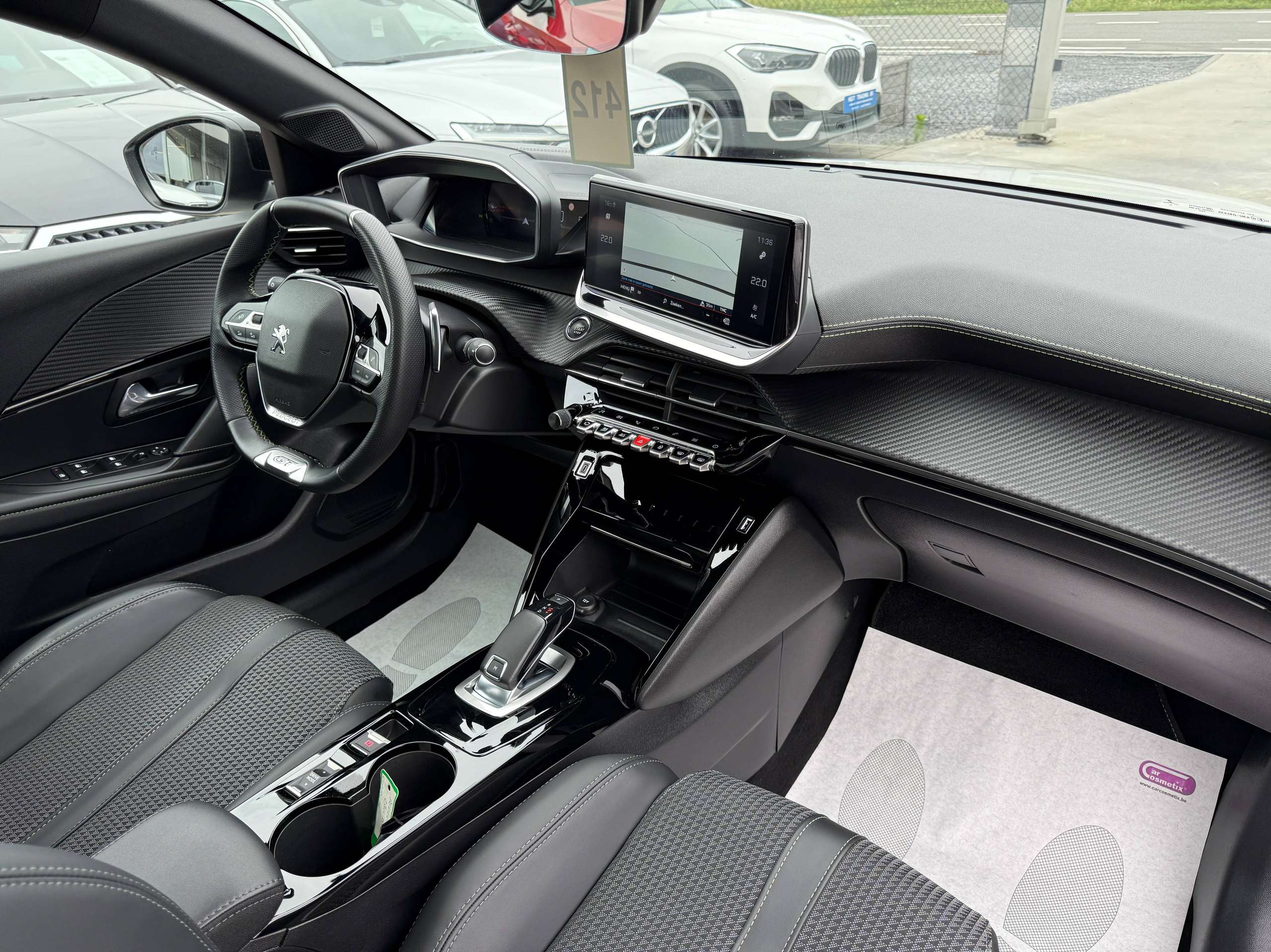 482ac547-d9ef-4863-bd55-d4740bf1fe4132-peugeot-208-1-2i-130pk-gt-line-automaat-pano-dak-camera-navi-leder-led.jpg