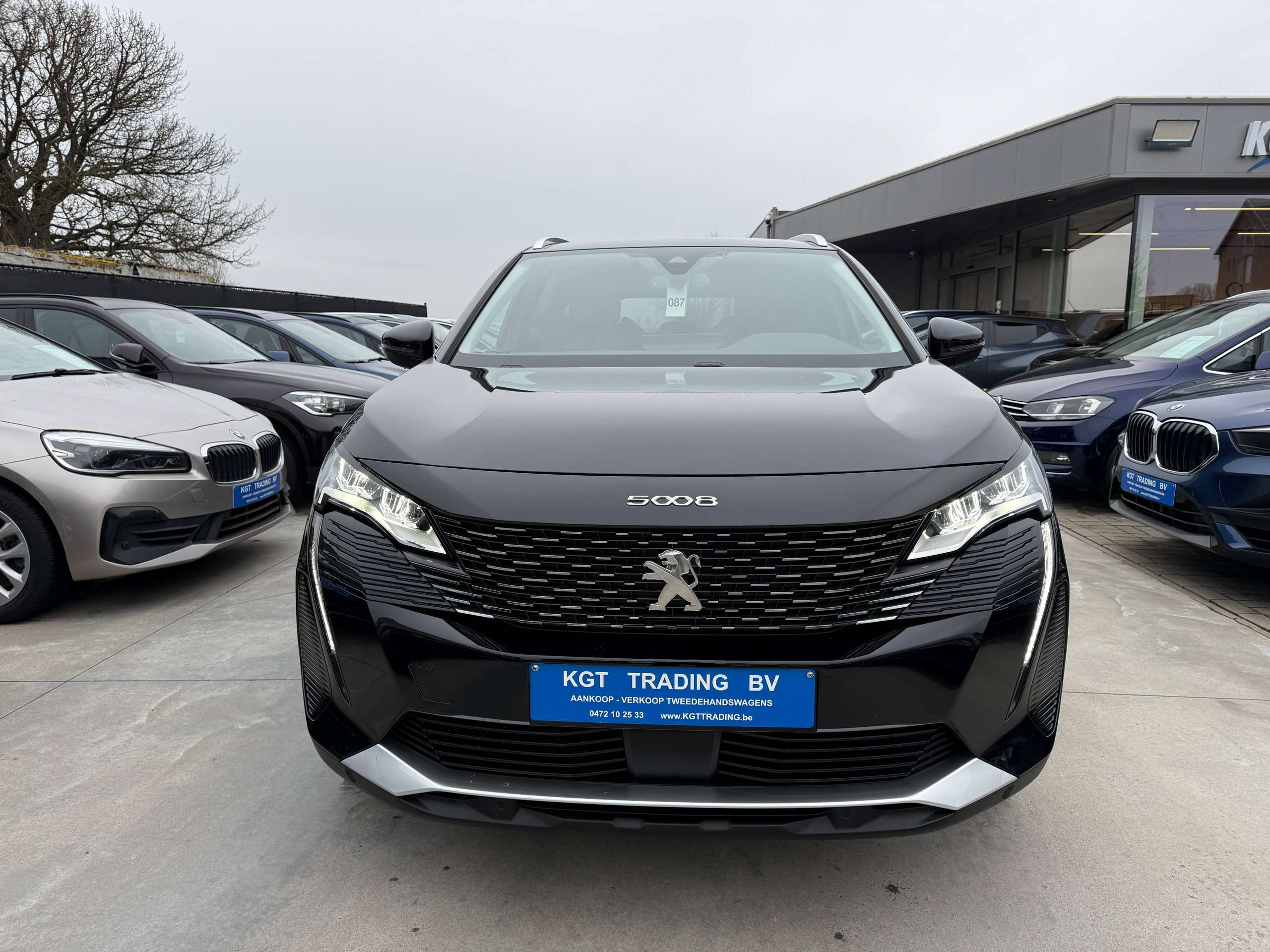 5ca000e6-dbb9-41e0-b411-8e62878f04d72-peugeot-5008-1-2i-130pk-facelift-7-zit-navi-leder-camera-led.jpg