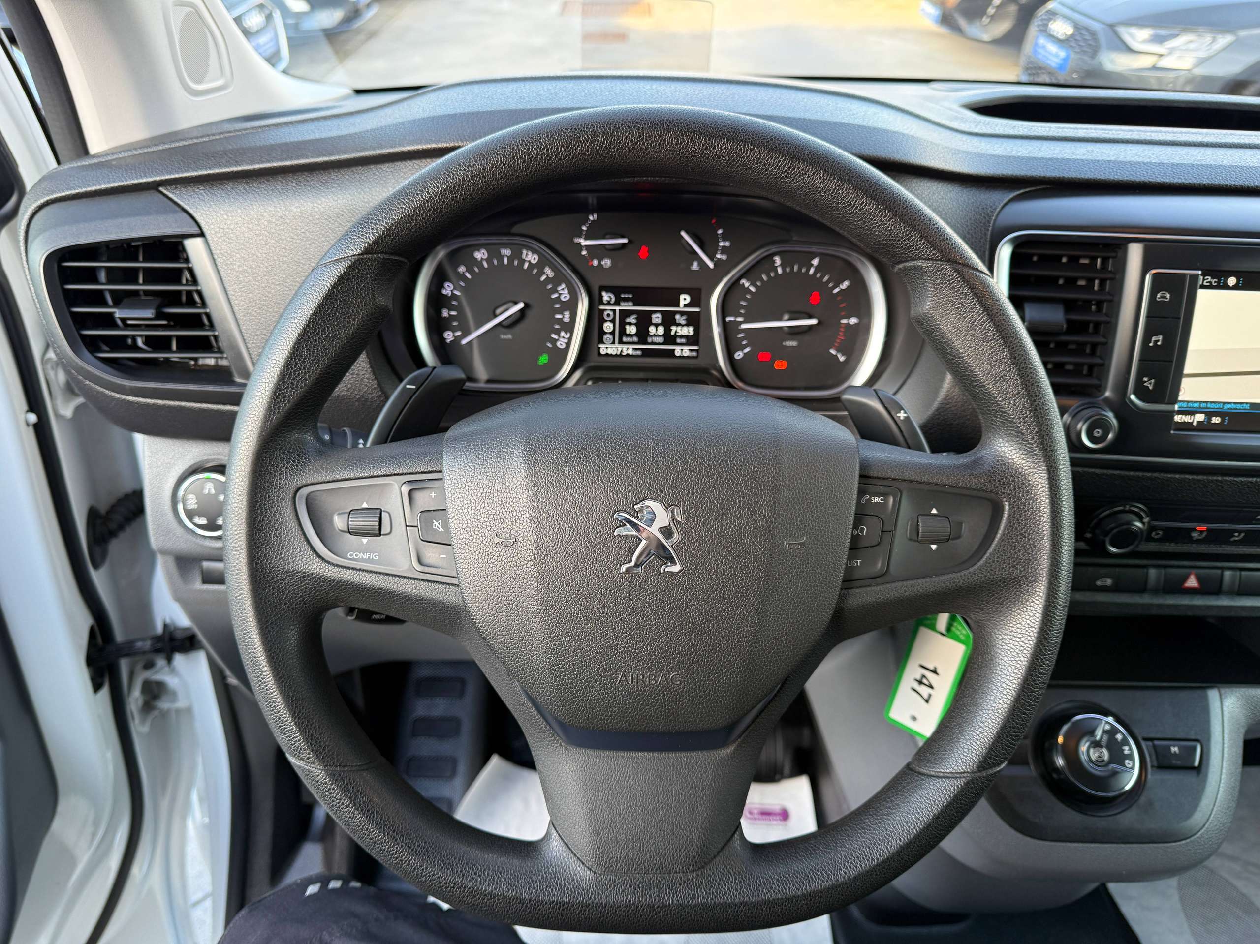 5de62c0c-fdfb-4858-9d5c-db6c342fe69723-peugeot-expert-2-0-bluehdi-automaat-xenon-leder-navi-camera-pdc.jpg