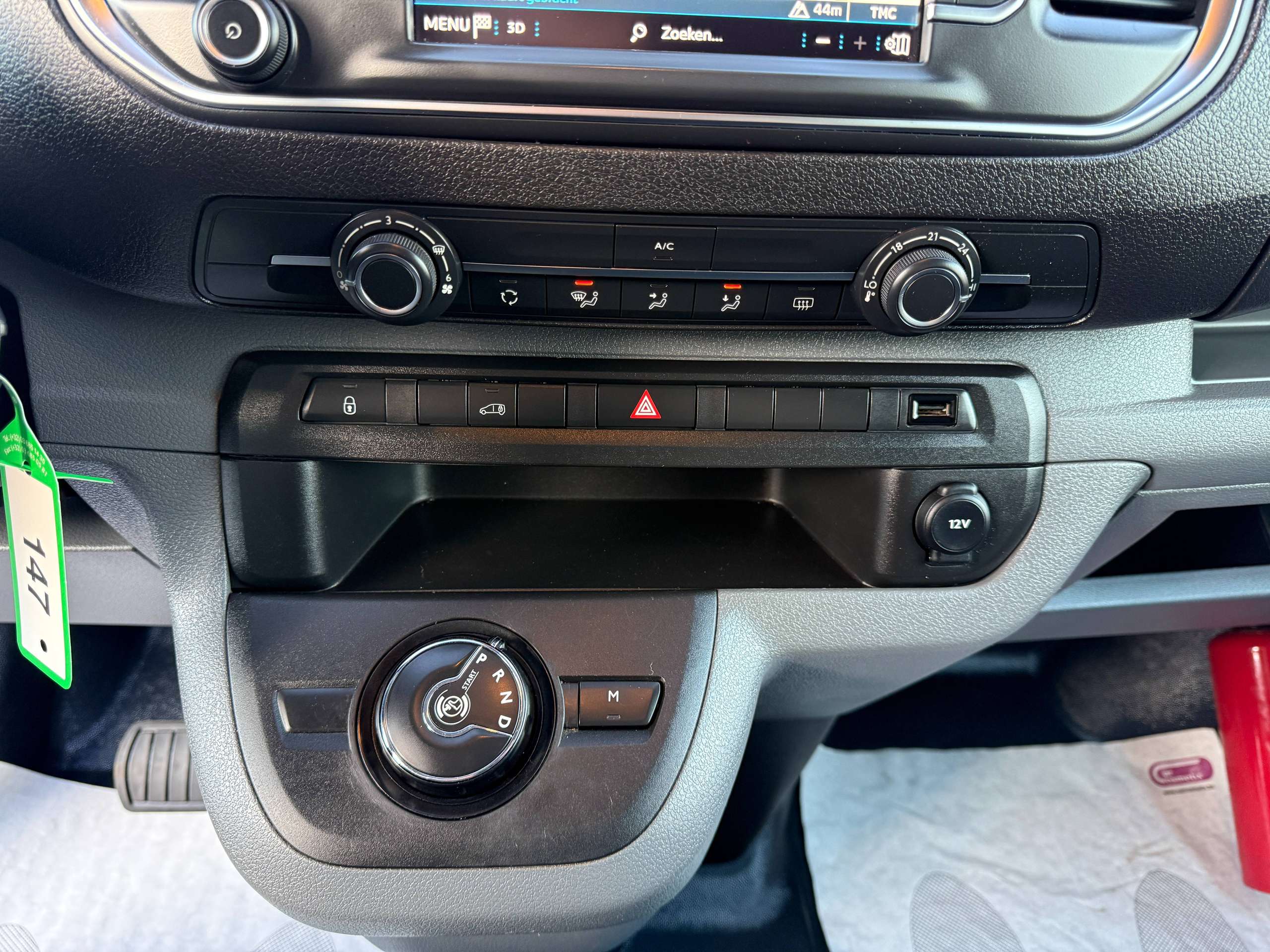 5de62c0c-fdfb-4858-9d5c-db6c342fe69725-peugeot-expert-2-0-bluehdi-automaat-xenon-leder-navi-camera-pdc.jpg