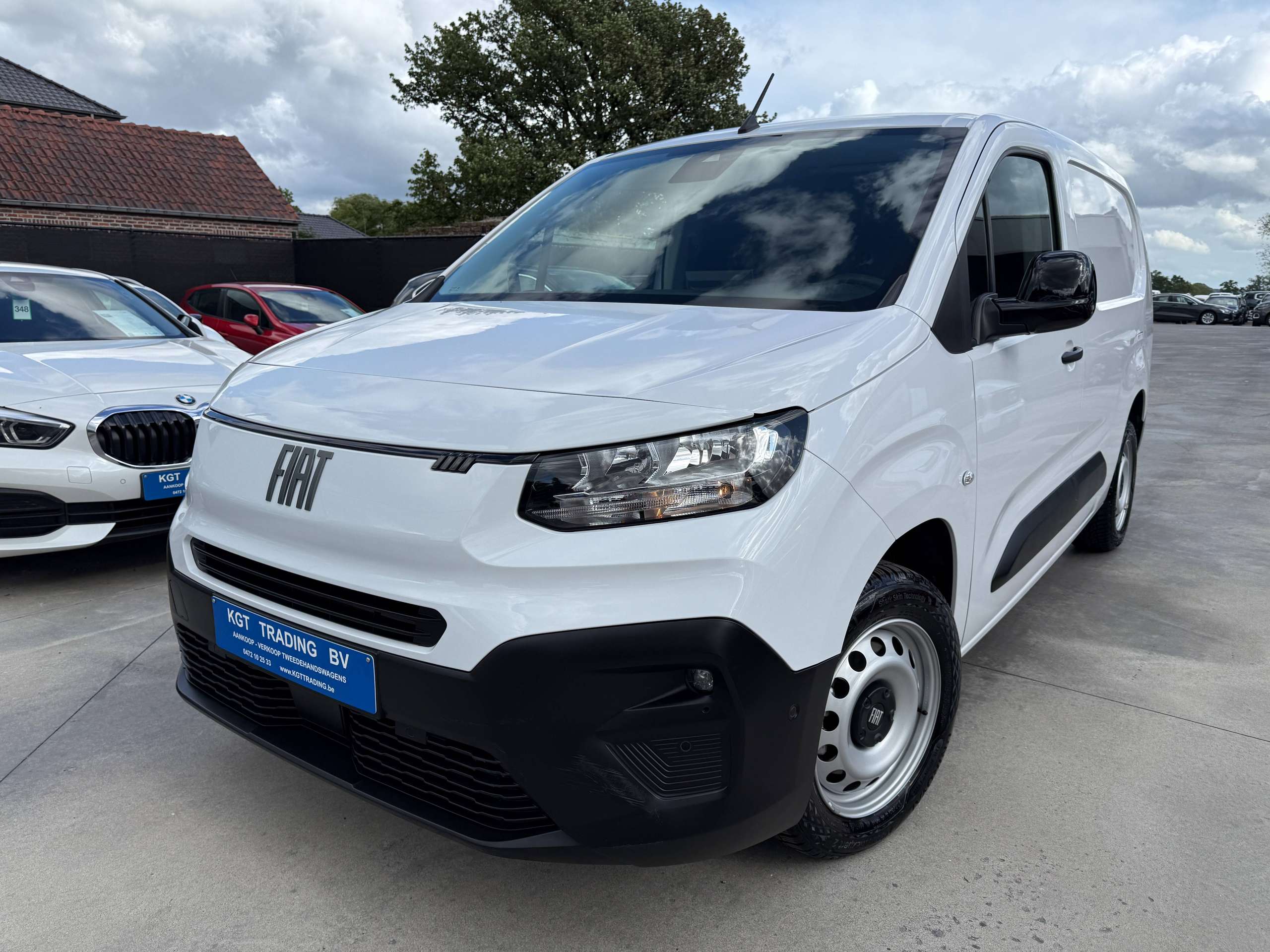 6594f262-9d8d-44e9-9157-f352d9fe33fa1-fiat-doblo-1-5-bluehdi-l2-3-zit-navigatie-camera-dode-hoek-dab-pdc-va.jpg