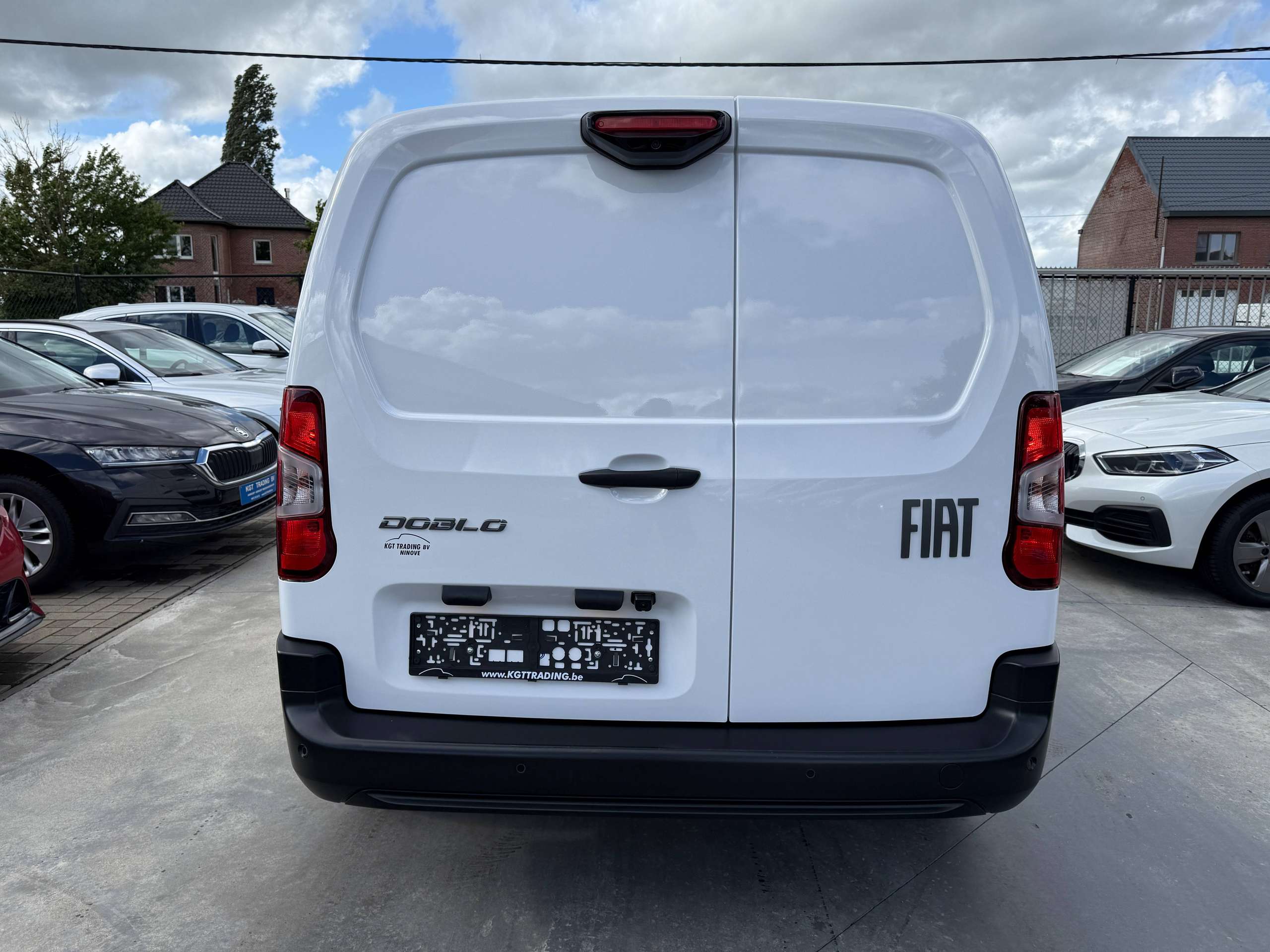 6594f262-9d8d-44e9-9157-f352d9fe33fa6-fiat-doblo-1-5-bluehdi-l2-3-zit-navigatie-camera-dode-hoek-dab-pdc-va.jpg