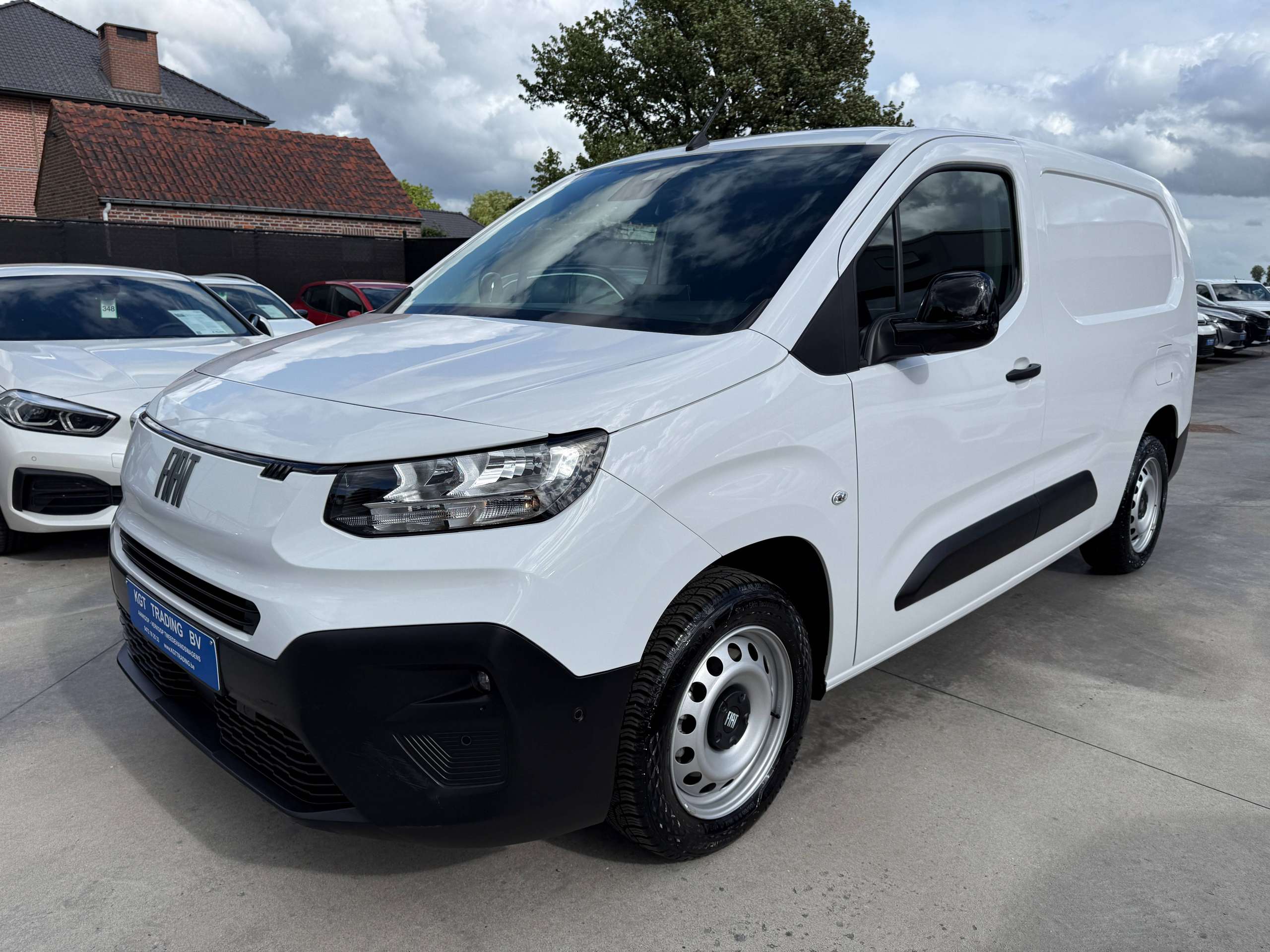 6594f262-9d8d-44e9-9157-f352d9fe33fa9-fiat-doblo-1-5-bluehdi-l2-3-zit-navigatie-camera-dode-hoek-dab-pdc-va.jpg