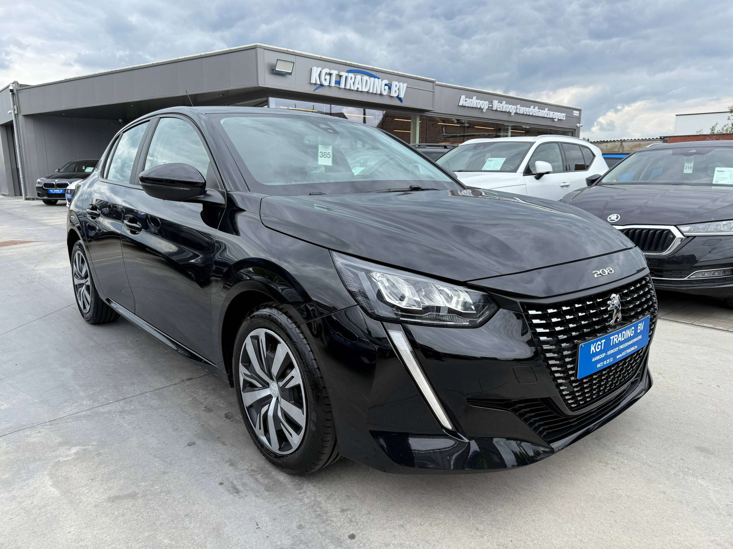 6f8fee16-cc83-4816-ab7e-0d1b016e24c23-peugeot-208-1-2i-5-deurs-full-led-carplay-lane-assist-bluetooth-dab.jpg