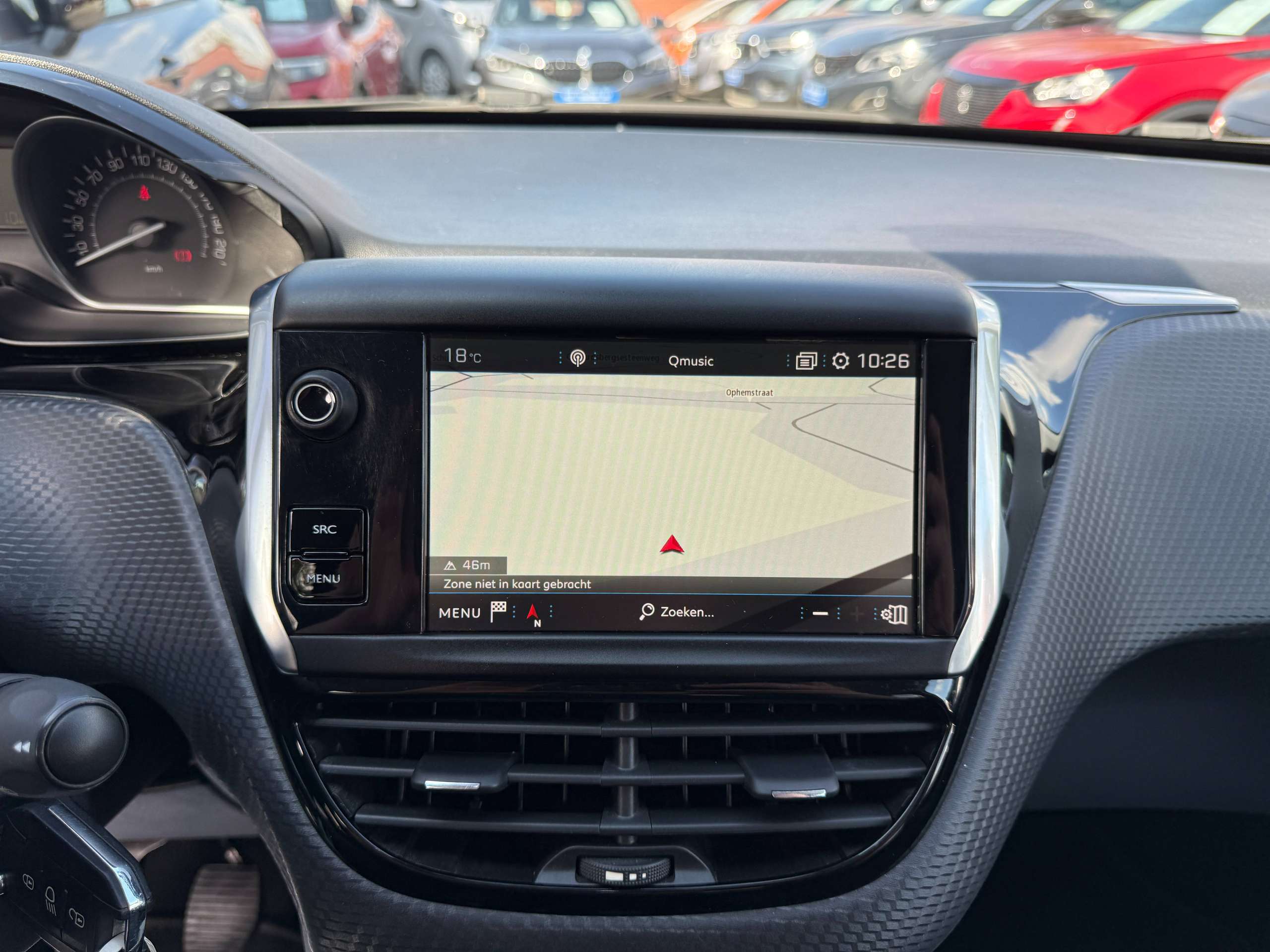 79bae59b-591a-4537-a16d-4e21868cb9df17-peugeot-2008-1-2i-navigatie-pdc-bluetooth-carplay-led-alu-carpass.jpg