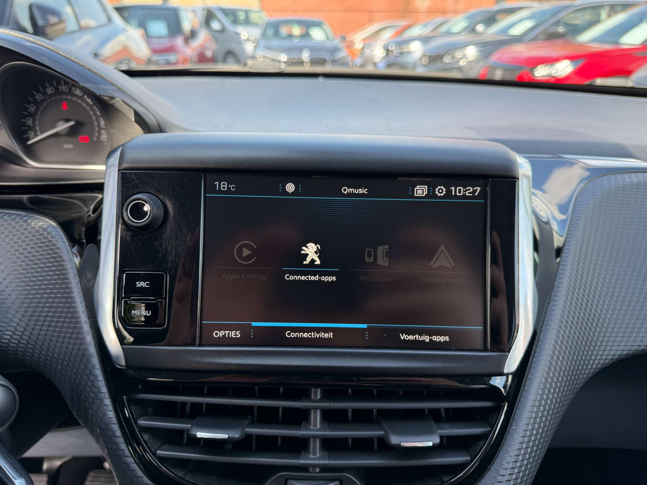 79bae59b-591a-4537-a16d-4e21868cb9df20-peugeot-2008-1-2i-navigatie-pdc-bluetooth-carplay-led-alu-carpass.jpg