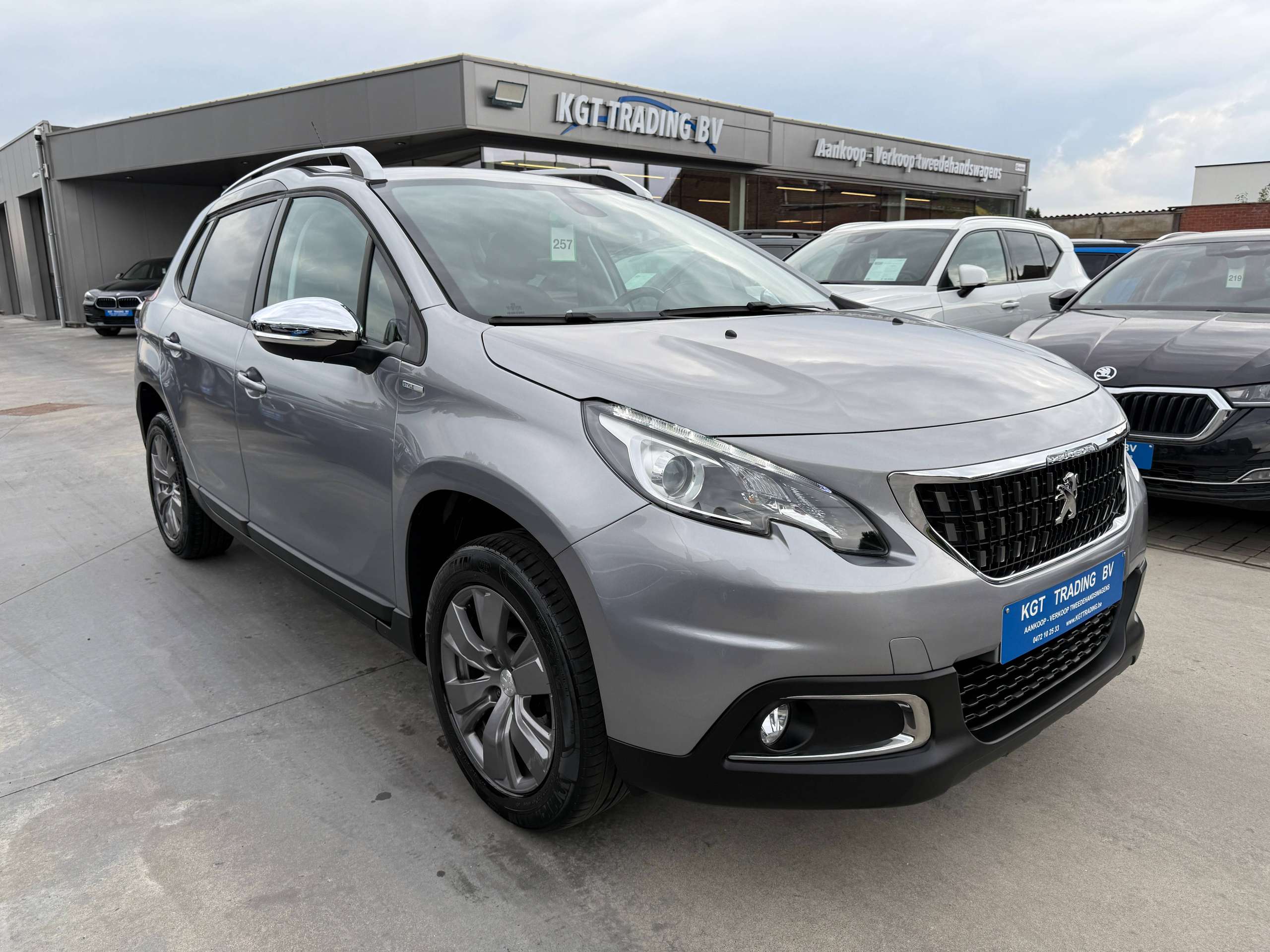 79bae59b-591a-4537-a16d-4e21868cb9df3-peugeot-2008-1-2i-navigatie-pdc-bluetooth-carplay-led-alu-carpass.jpg