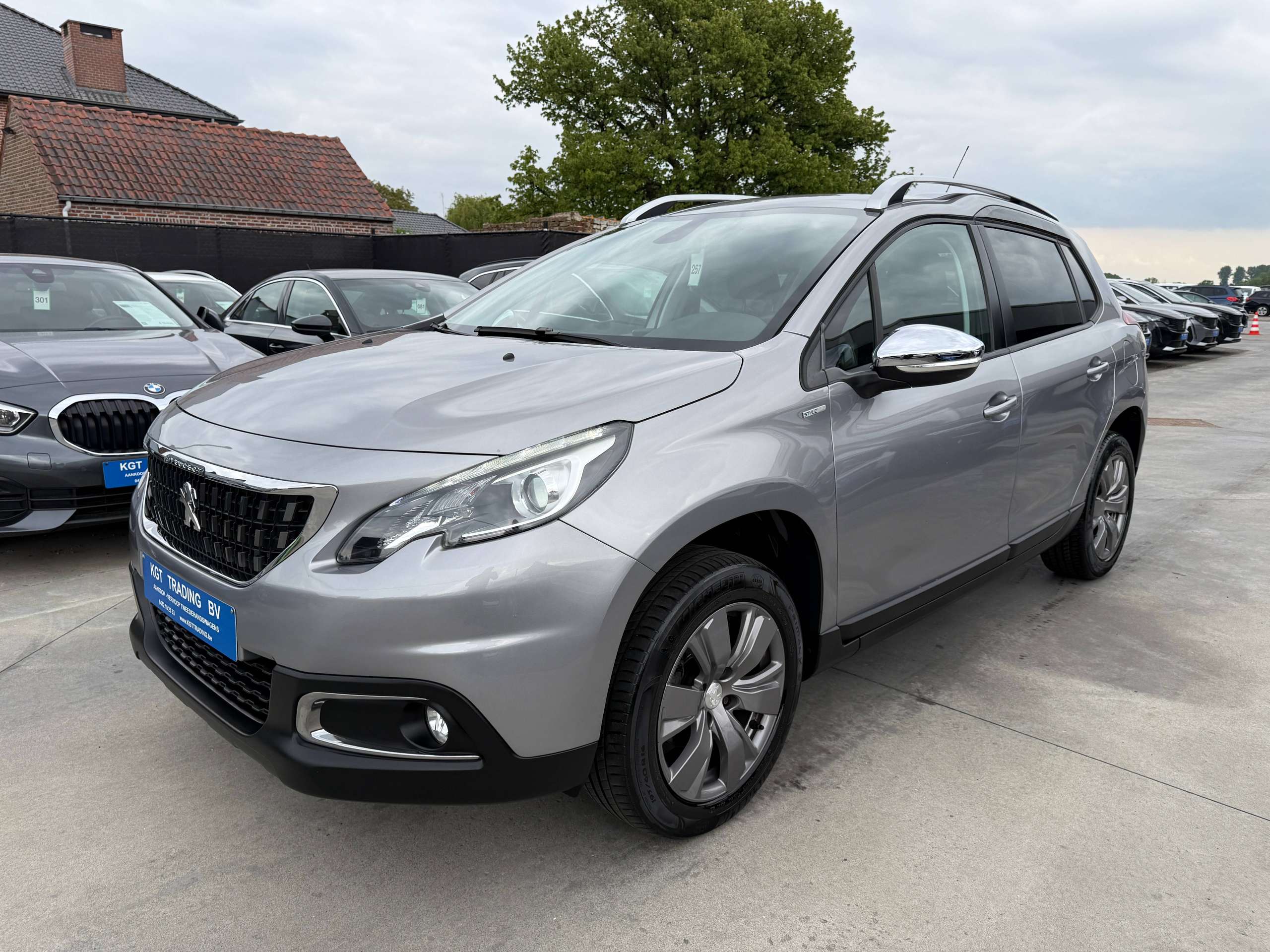 79bae59b-591a-4537-a16d-4e21868cb9df9-peugeot-2008-1-2i-navigatie-pdc-bluetooth-carplay-led-alu-carpass.jpg