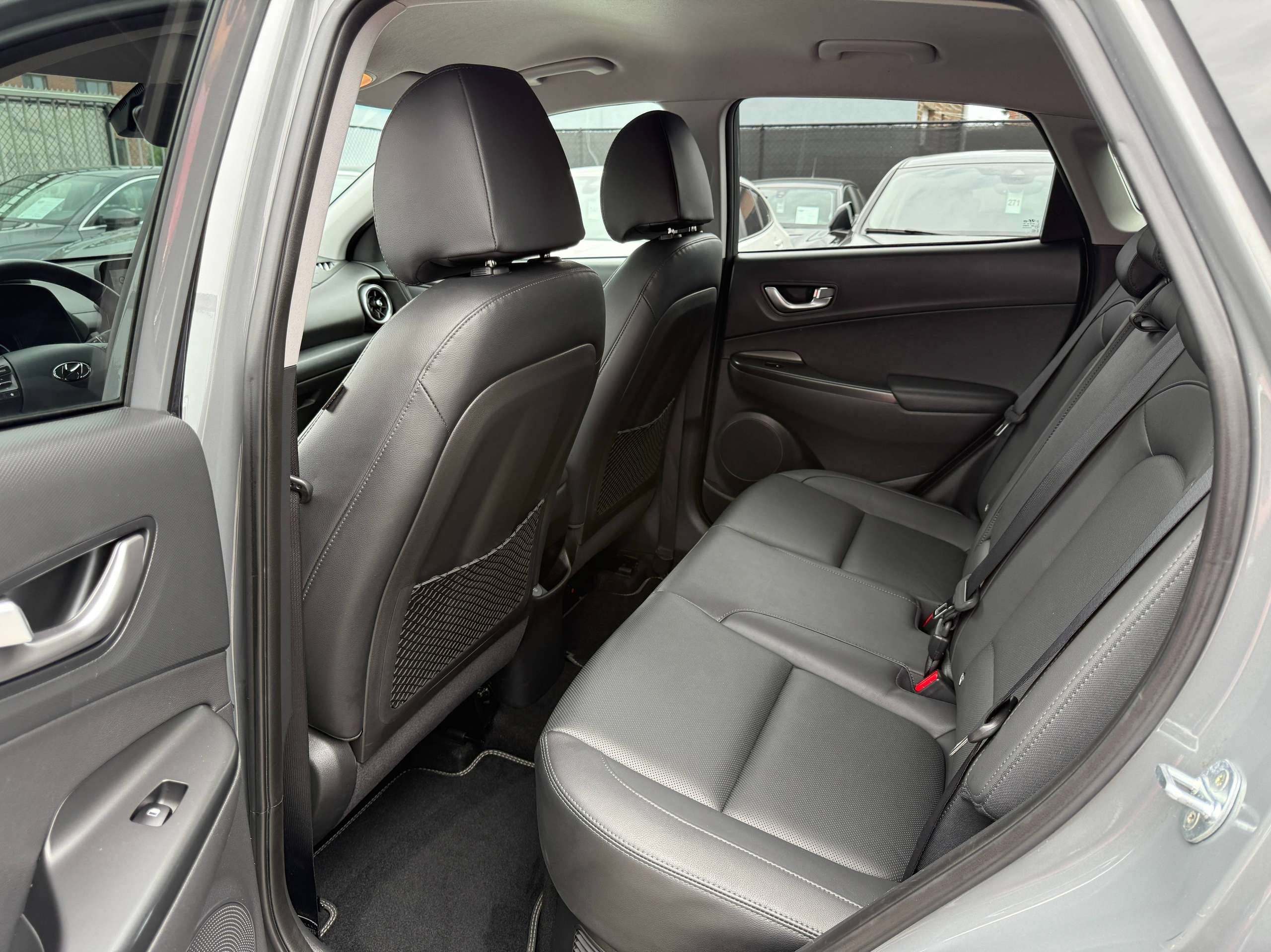 885e94ec-8feb-4f0b-9487-be8a4f81468a16-hyundai-kona-hev-1-6-gdi-hybrid-automaat-navi-leder-camera-head-up-led-krell-sound.jpg