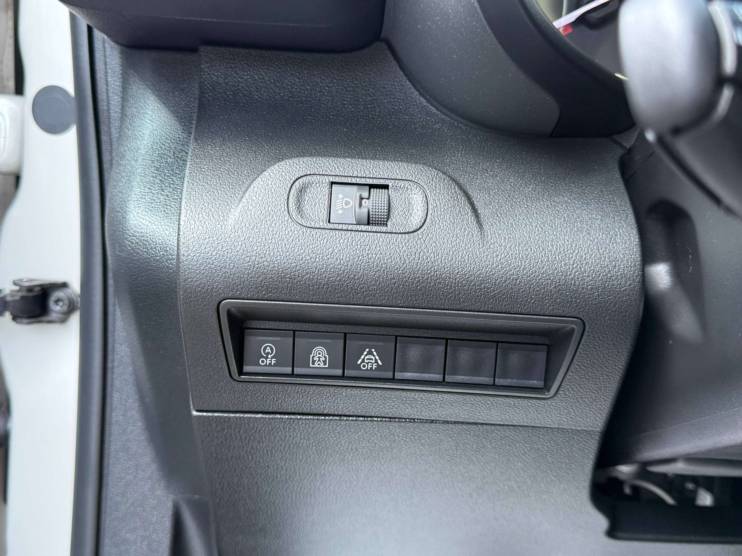 91062dca-5779-4c79-a8d0-40cbe5f6558917-citroen-berlingo-1-5-bluehdi-shine-xtr-navigatie-camera-dab-pdc-alu-digitale-airco.jpg