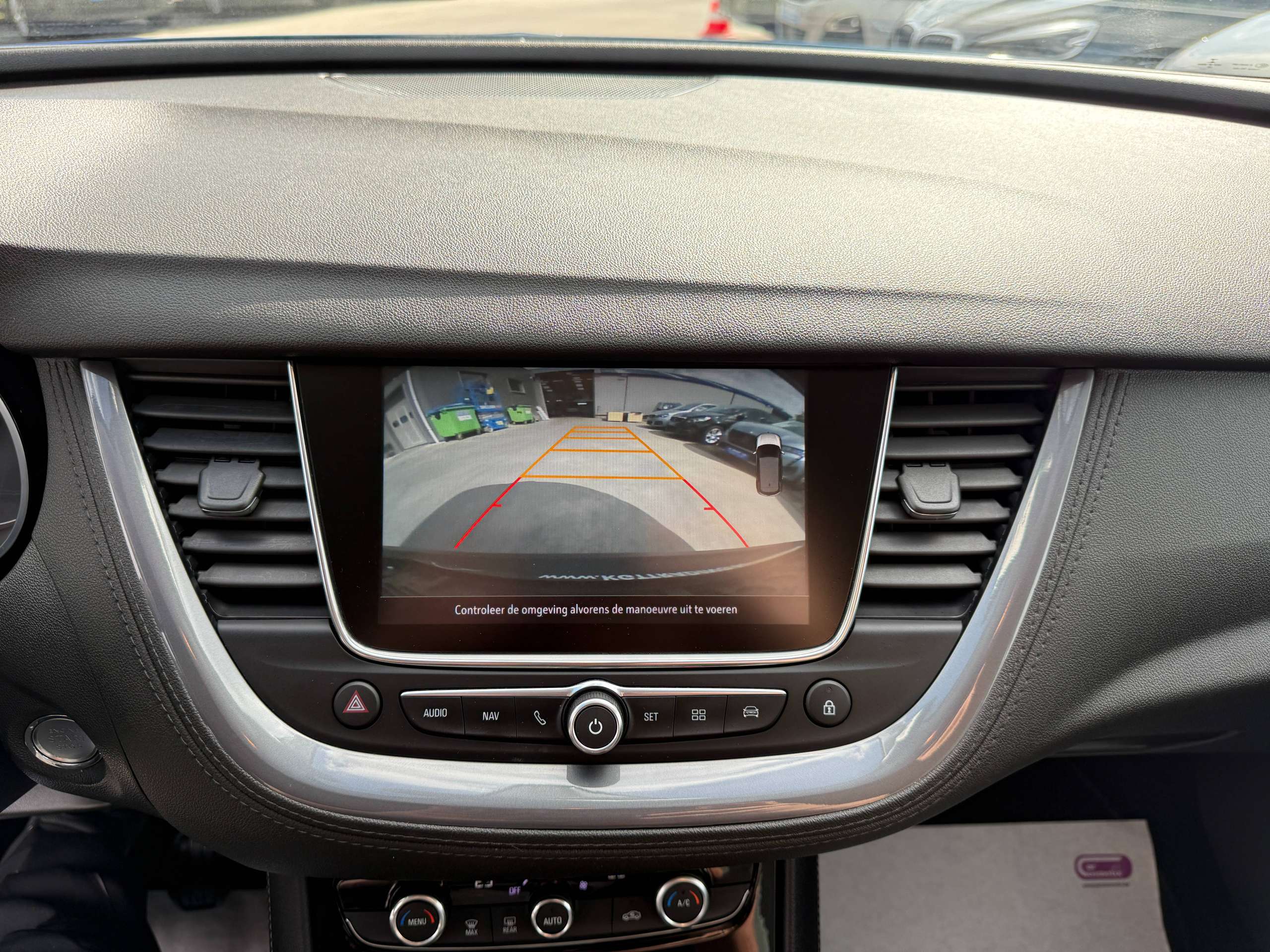 9b476b4b-c6e1-41ab-94aa-16866359b40e20-opel-grandland-x-1-2i-130pk-navigatie-carplay-camera-leder-led-alu.jpg