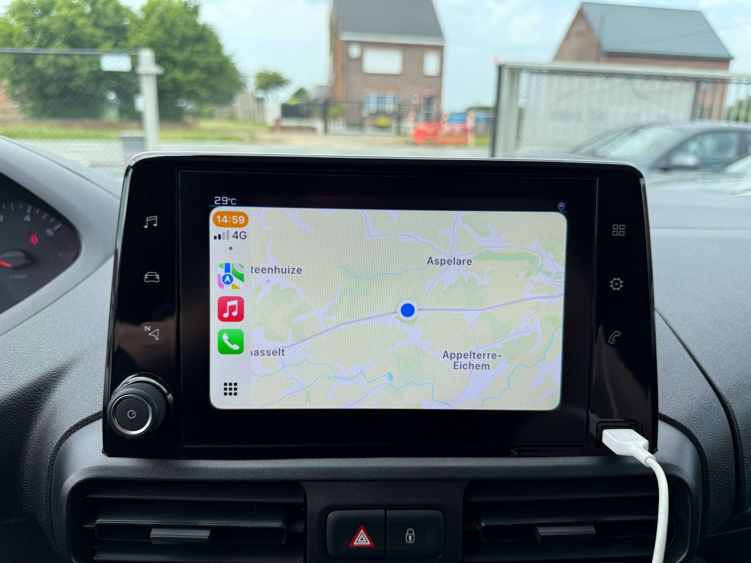 9c8ded66-e26e-4a59-88a5-168b880d989622-peugeot-partner-1-5-bluehdi-l2-carplay-bluetooth-parkeersensoren-a-c.jpg