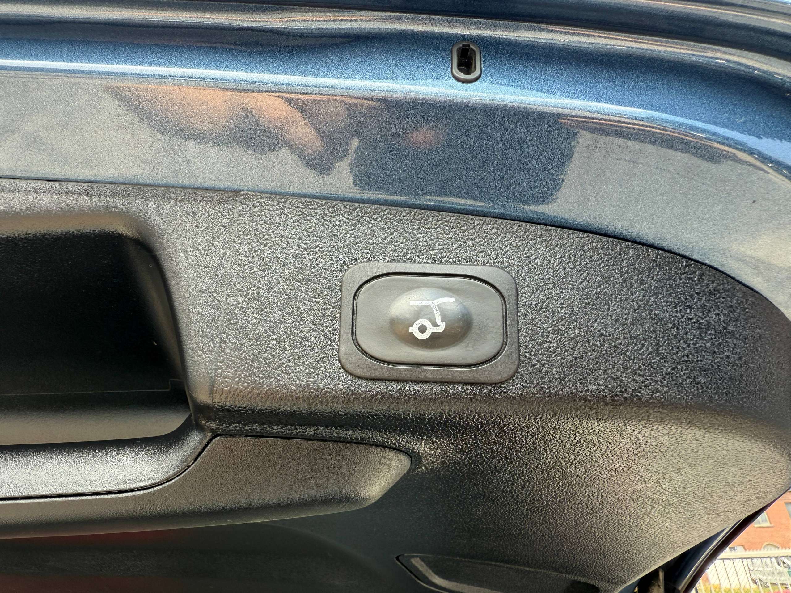 a24c0e3c-17d0-4150-a391-14ada8c1e33512-ford-focus-1-5-tdci-automaat-clipper-full-led-navigatie-camera-carplay-dab-trekhaak.jpg