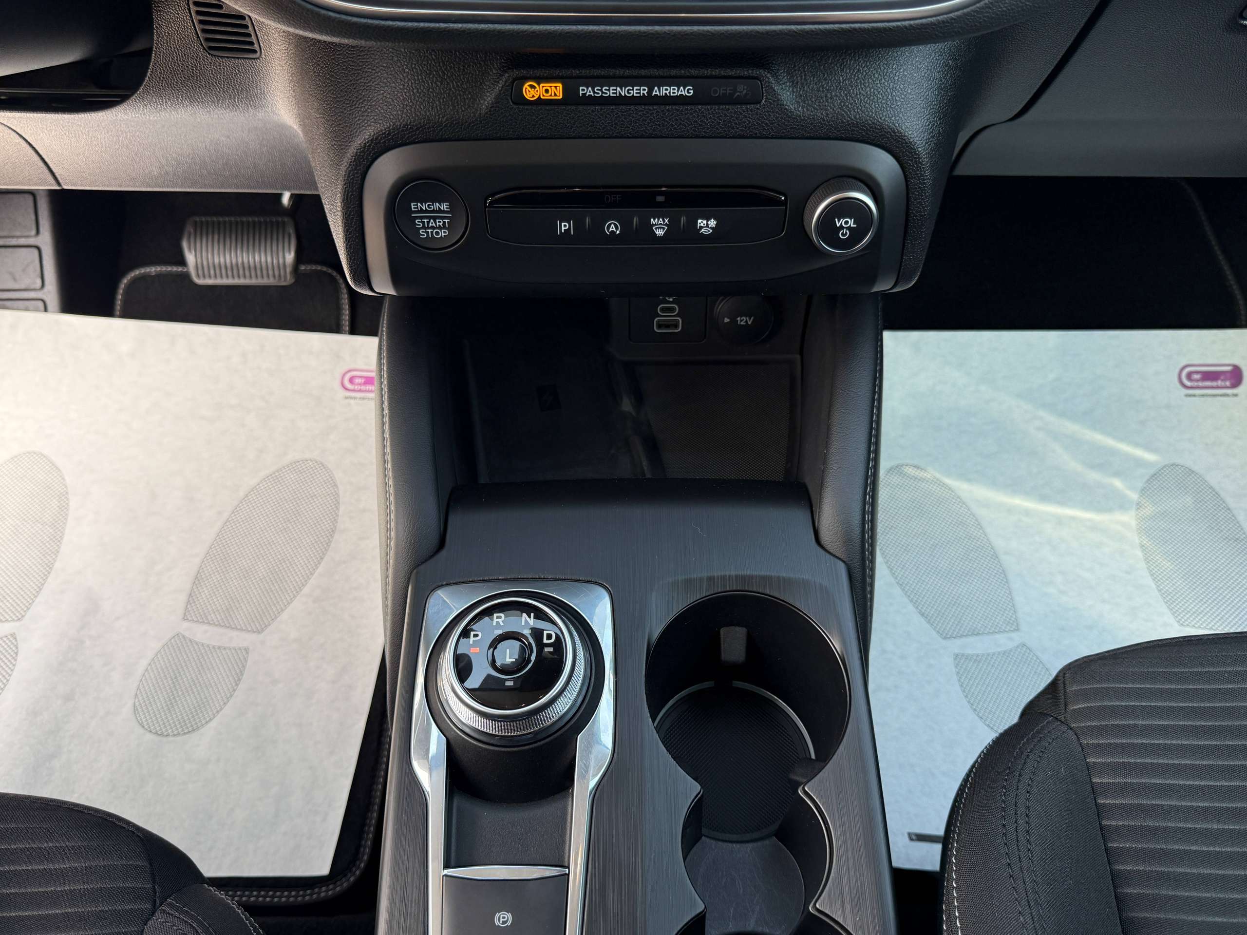 a24c0e3c-17d0-4150-a391-14ada8c1e33517-ford-focus-1-5-tdci-automaat-clipper-full-led-navigatie-camera-carplay-dab-trekhaak.jpg
