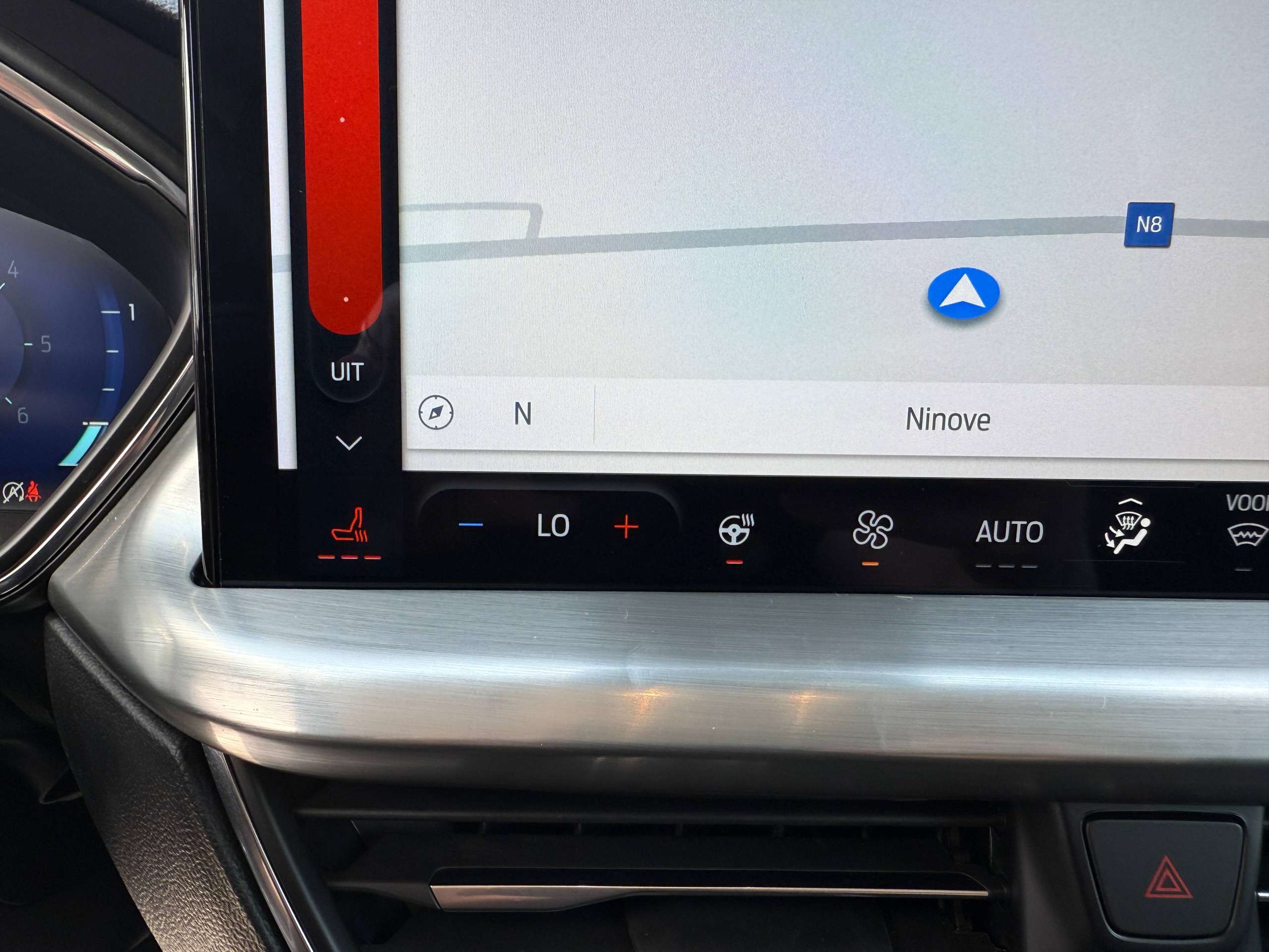 a24c0e3c-17d0-4150-a391-14ada8c1e33518-ford-focus-1-5-tdci-automaat-clipper-full-led-navigatie-camera-carplay-dab-trekhaak.jpg