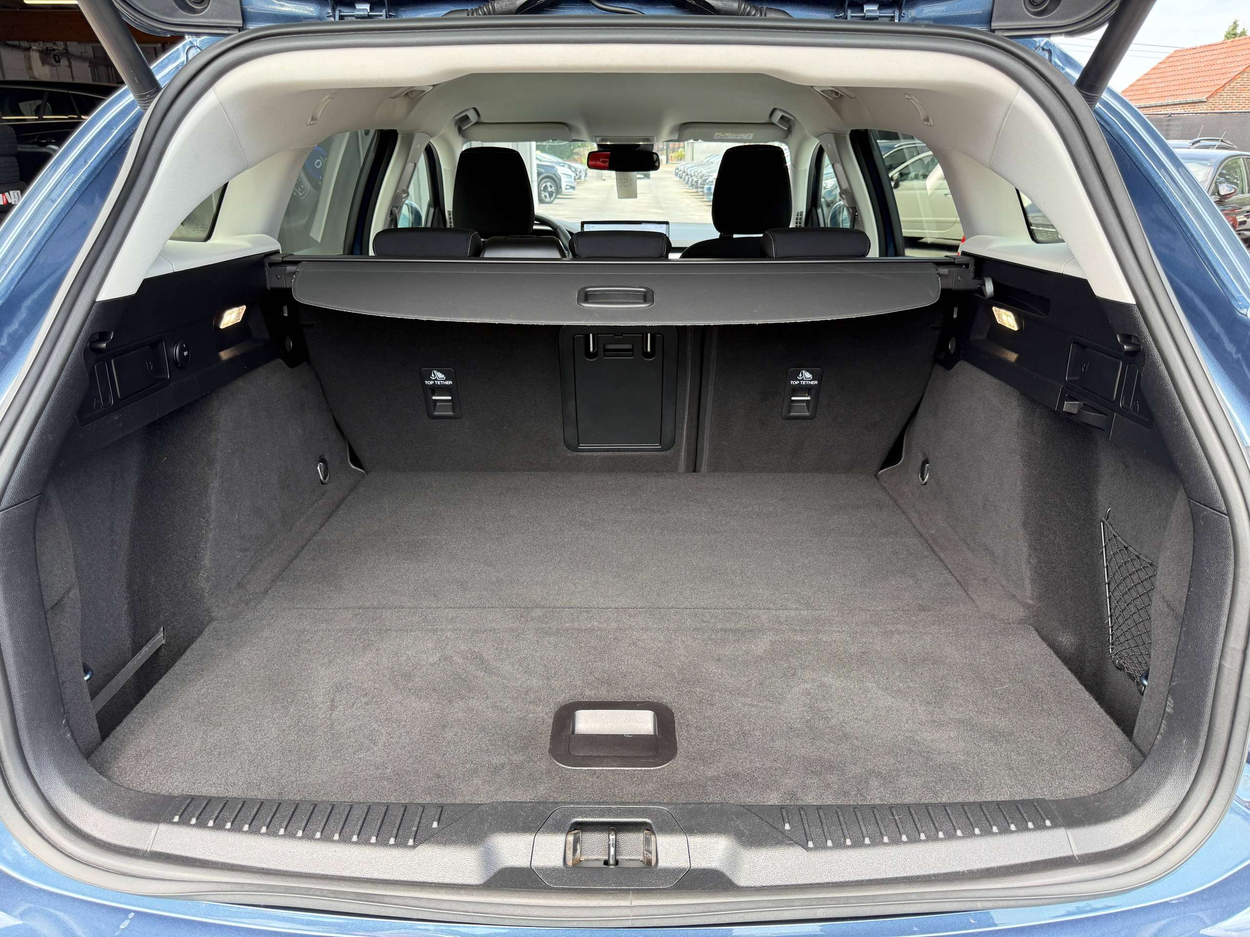 a24c0e3c-17d0-4150-a391-14ada8c1e33527-ford-focus-1-5-tdci-automaat-clipper-full-led-navigatie-camera-carplay-dab-trekhaak.jpg