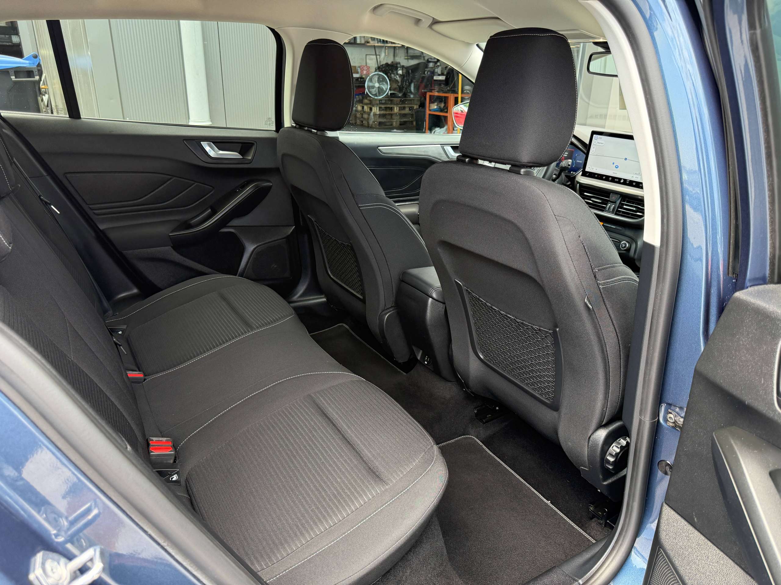 a24c0e3c-17d0-4150-a391-14ada8c1e33535-ford-focus-1-5-tdci-automaat-clipper-full-led-navigatie-camera-carplay-dab-trekhaak.jpg