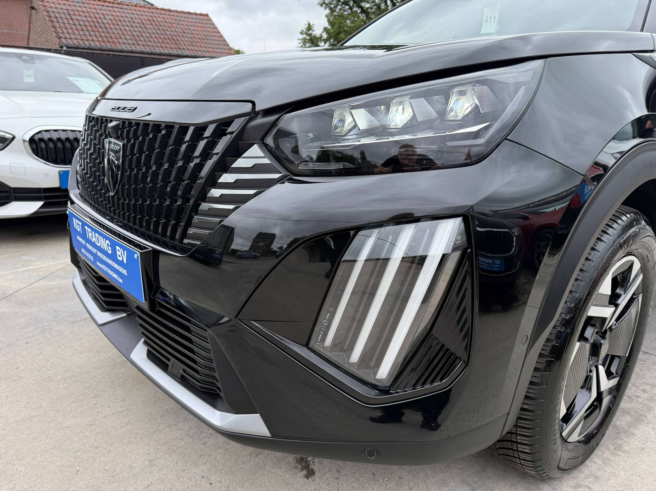 a288df60-cdc9-4b91-9d67-32ab239170ed10-peugeot-2008-1-2-hybrid-gt-line-automaat-navi-leder-360-camera-dode-hoek-carplay-full-led.jpg