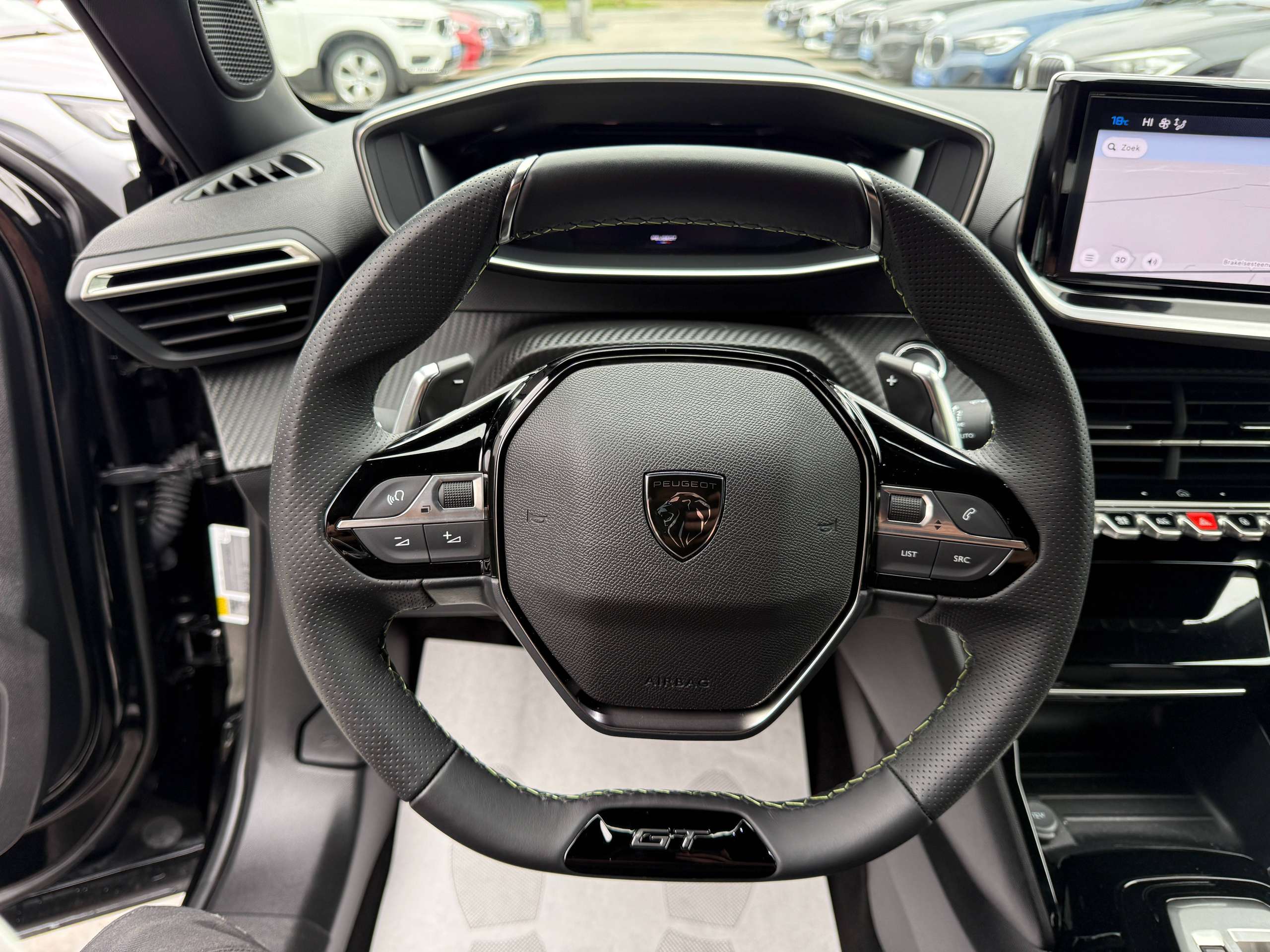 a288df60-cdc9-4b91-9d67-32ab239170ed17-peugeot-2008-1-2-hybrid-gt-line-automaat-navi-leder-360-camera-dode-hoek-carplay-full-led.jpg