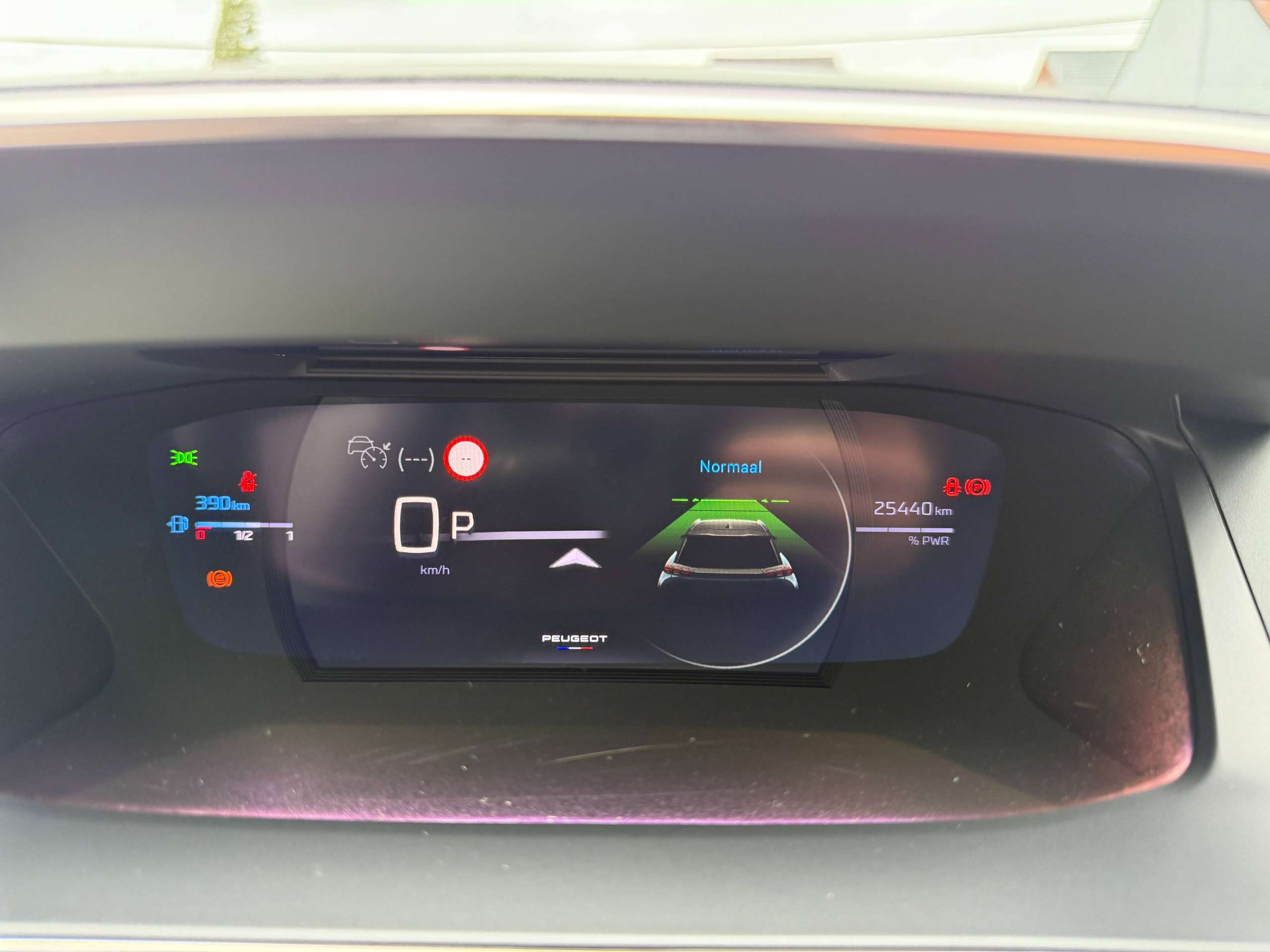 a288df60-cdc9-4b91-9d67-32ab239170ed20-peugeot-2008-1-2-hybrid-gt-line-automaat-navi-leder-360-camera-dode-hoek-carplay-full-led.jpg