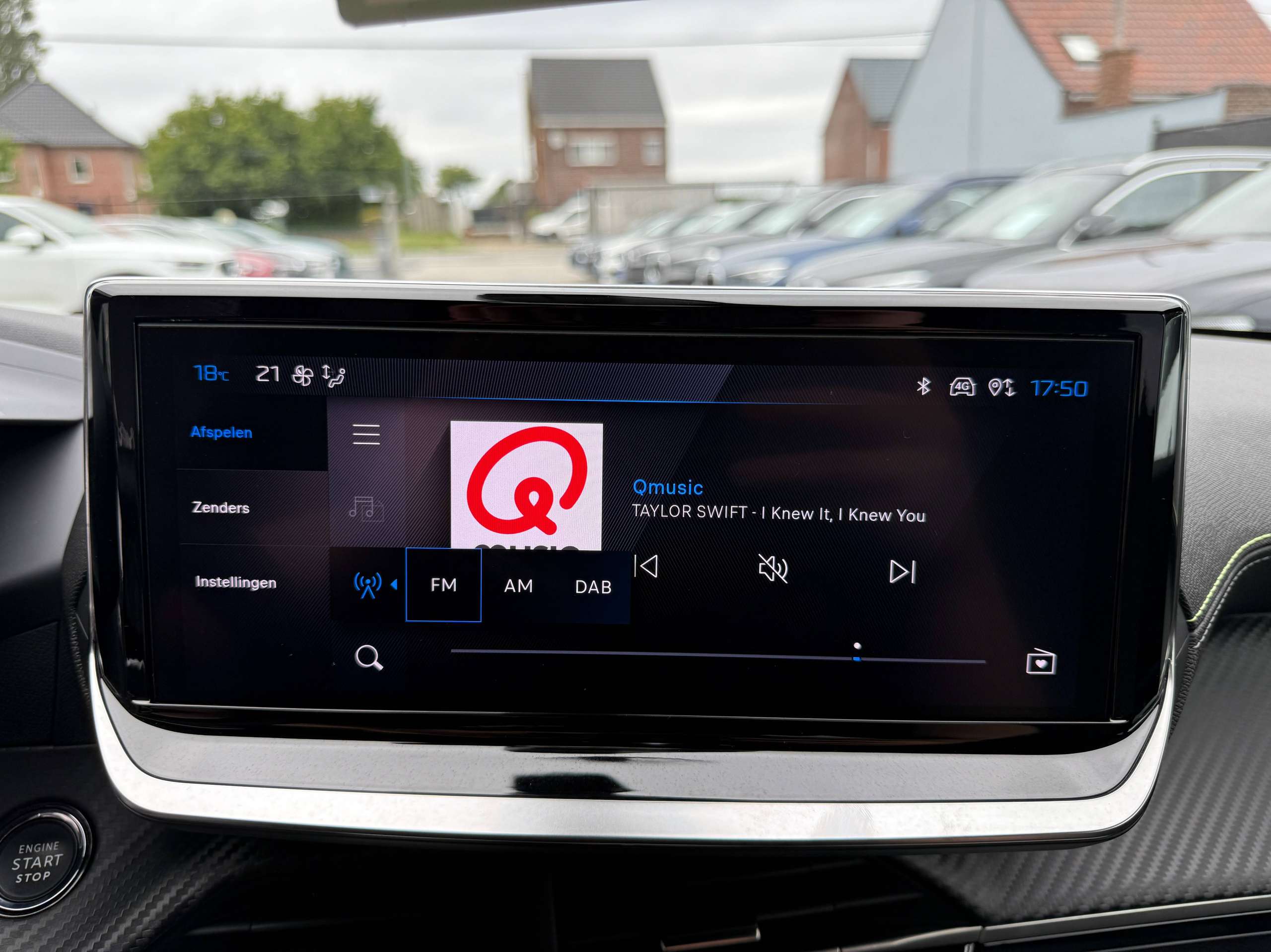 a288df60-cdc9-4b91-9d67-32ab239170ed27-peugeot-2008-1-2-hybrid-gt-line-automaat-navi-leder-360-camera-dode-hoek-carplay-full-led.jpg
