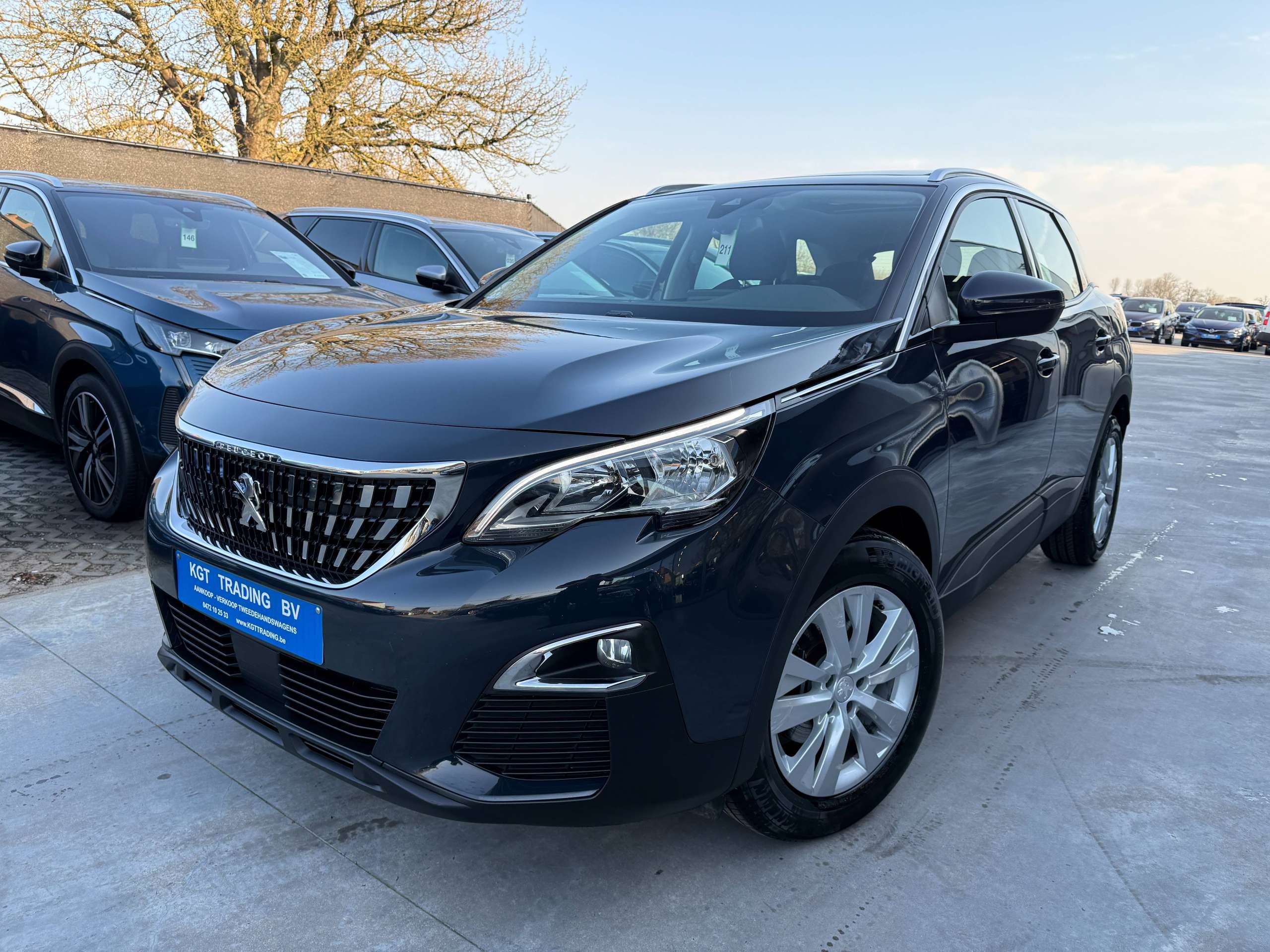 a2c83c11-0f8c-4e96-b8df-0dccece38bec1-peugeot-3008-1-2i-130pk-opendak-navigatie-carplay-camera-dab.jpg