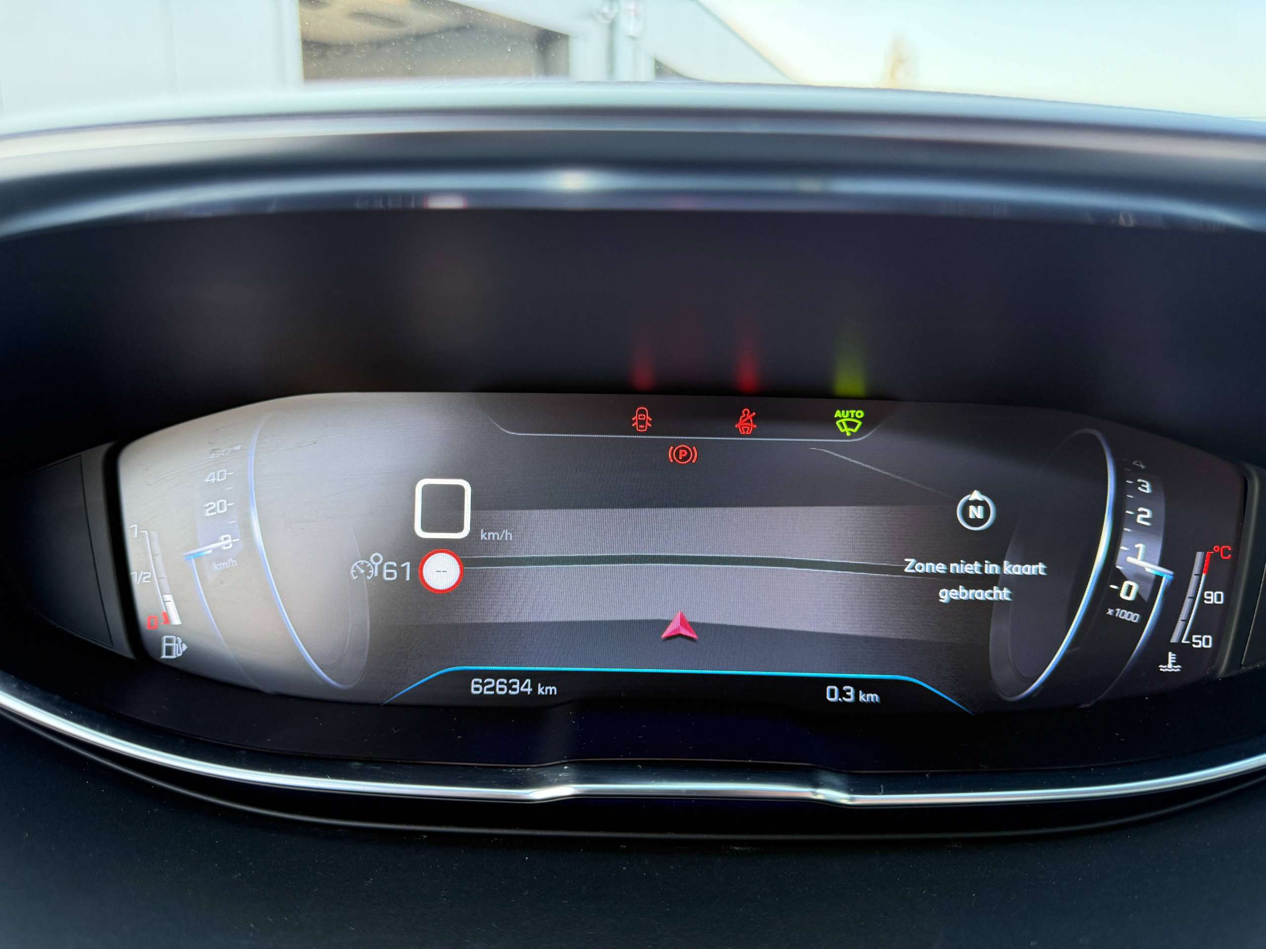 a2c83c11-0f8c-4e96-b8df-0dccece38bec16-peugeot-3008-1-2i-130pk-opendak-navigatie-carplay-camera-dab.jpg