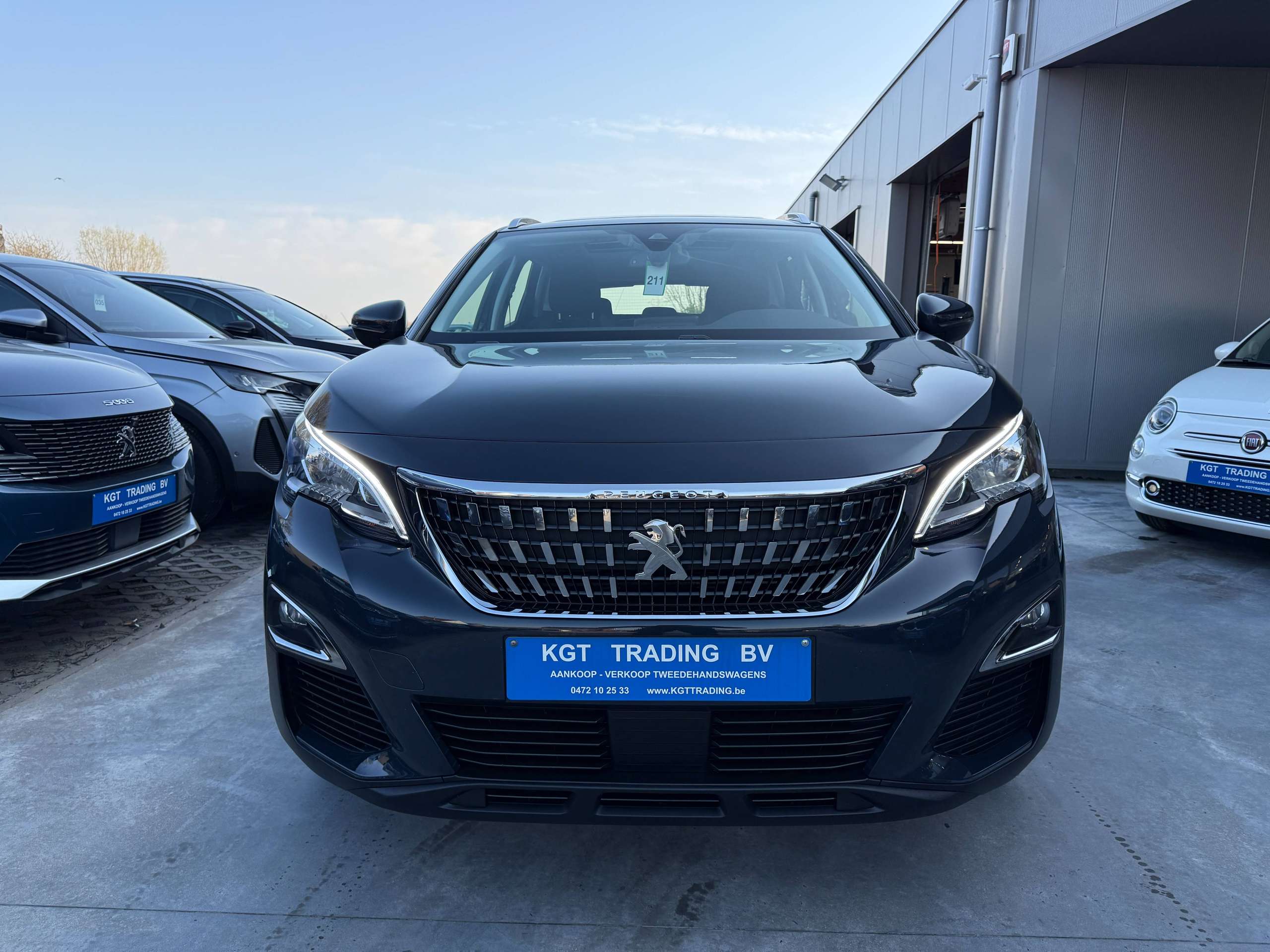 a2c83c11-0f8c-4e96-b8df-0dccece38bec2-peugeot-3008-1-2i-130pk-opendak-navigatie-carplay-camera-dab.jpg