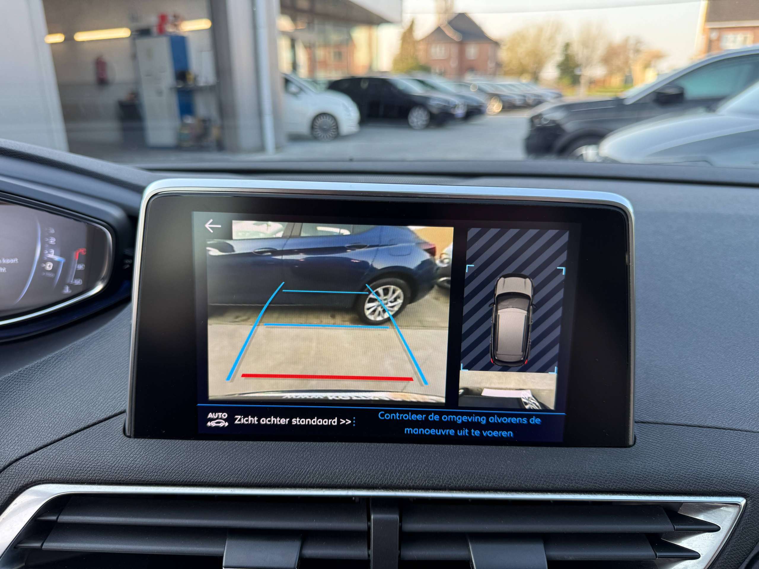 a2c83c11-0f8c-4e96-b8df-0dccece38bec20-peugeot-3008-1-2i-130pk-opendak-navigatie-carplay-camera-dab.jpg