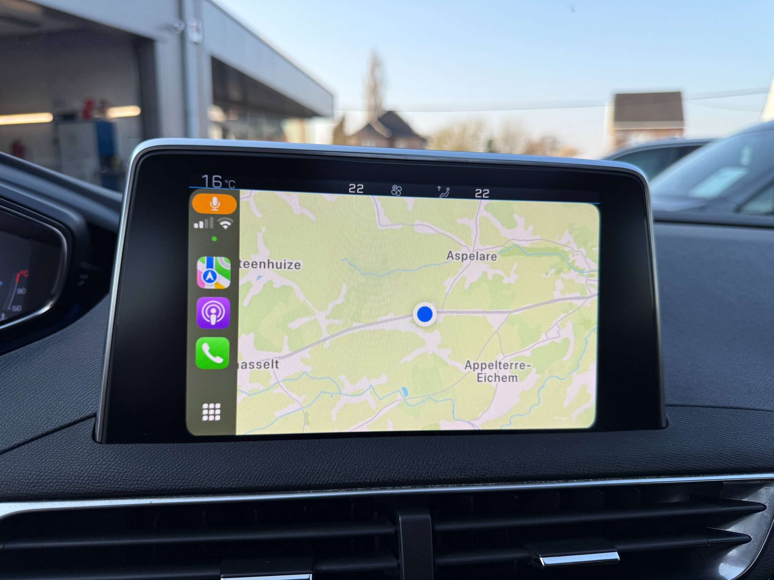 a2c83c11-0f8c-4e96-b8df-0dccece38bec25-peugeot-3008-1-2i-130pk-opendak-navigatie-carplay-camera-dab.jpg