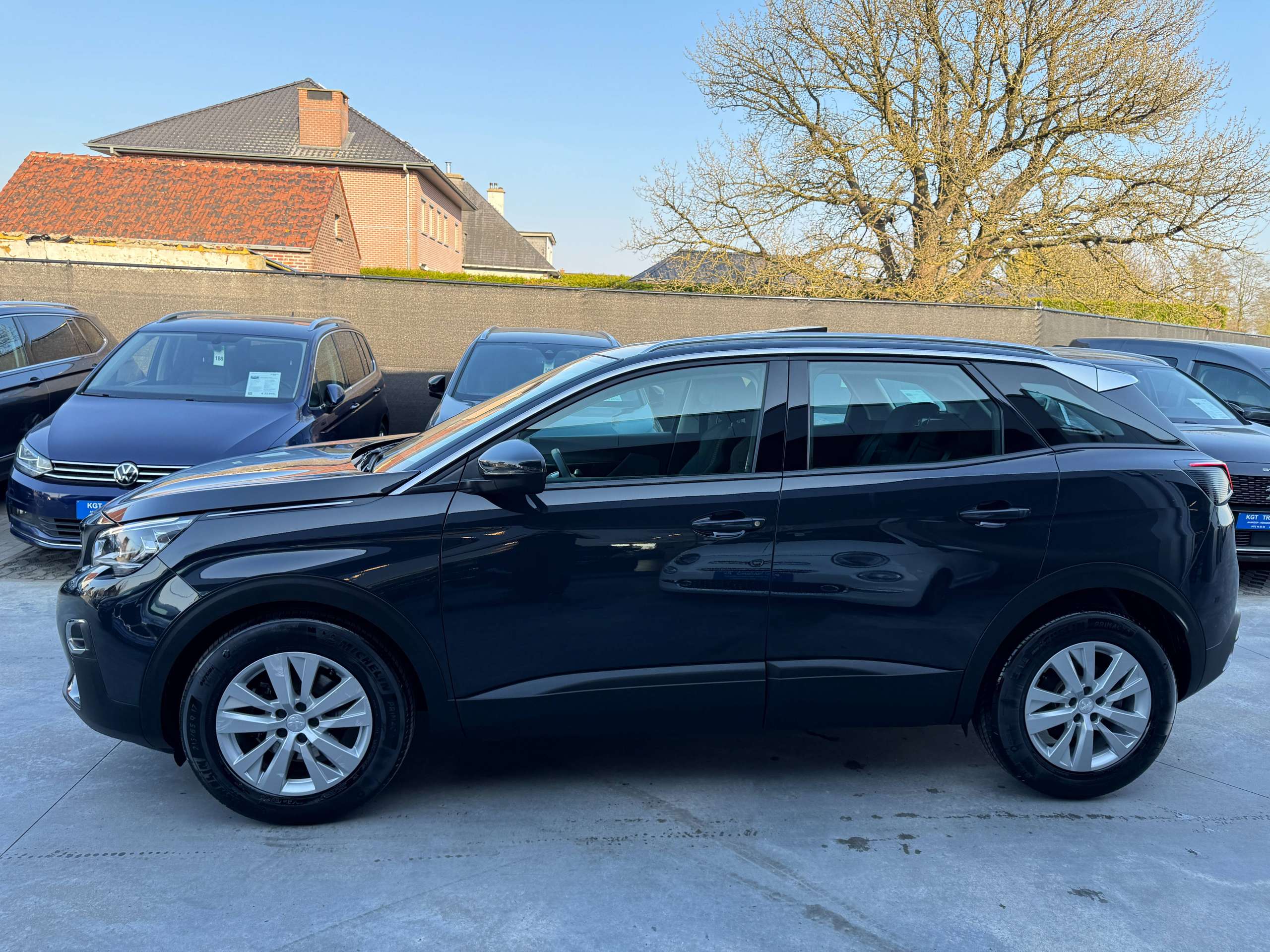 a2c83c11-0f8c-4e96-b8df-0dccece38bec8-peugeot-3008-1-2i-130pk-opendak-navigatie-carplay-camera-dab.jpg