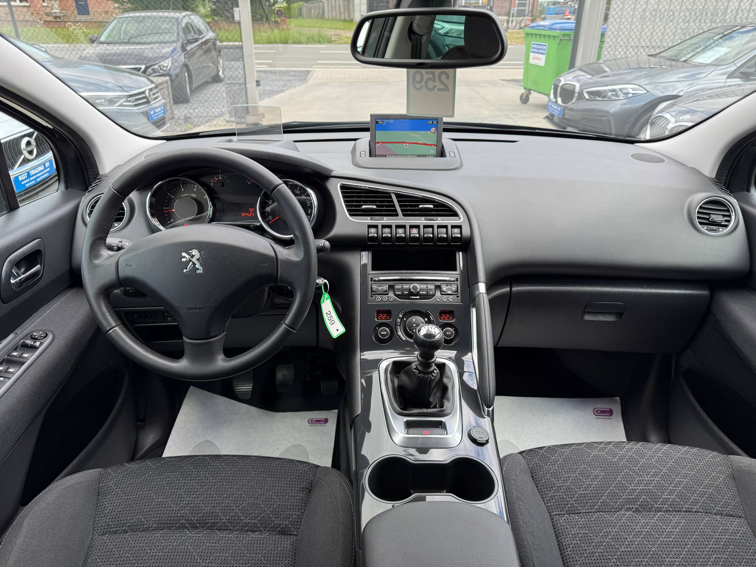 a361c59a-721b-4891-a743-ba4768fcca1226-peugeot-3008-1-2i-130pk-navigatie-camera-bluetooth-pdc-head-up-alu.jpg