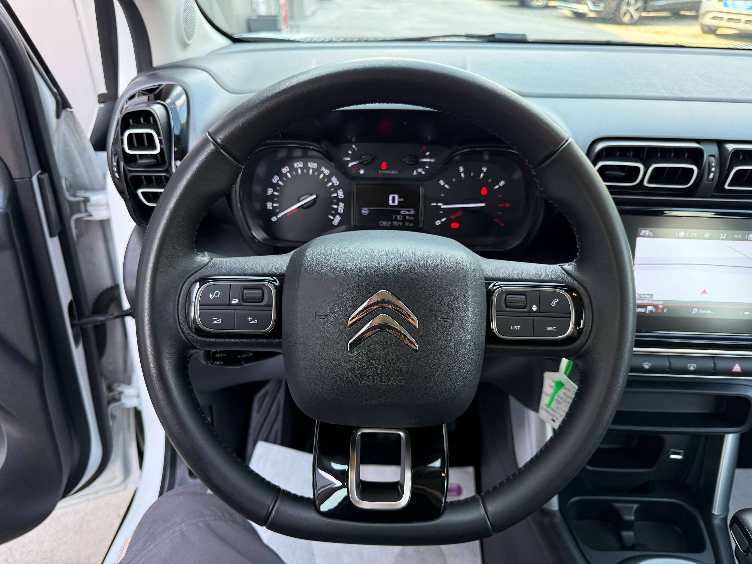 a3710581-e079-42ca-b2b2-7f5e96d5286817-citroen-c3-aircross-1-2i-110pk-navigatie-led-carplay-pdc-bluetooth.jpg