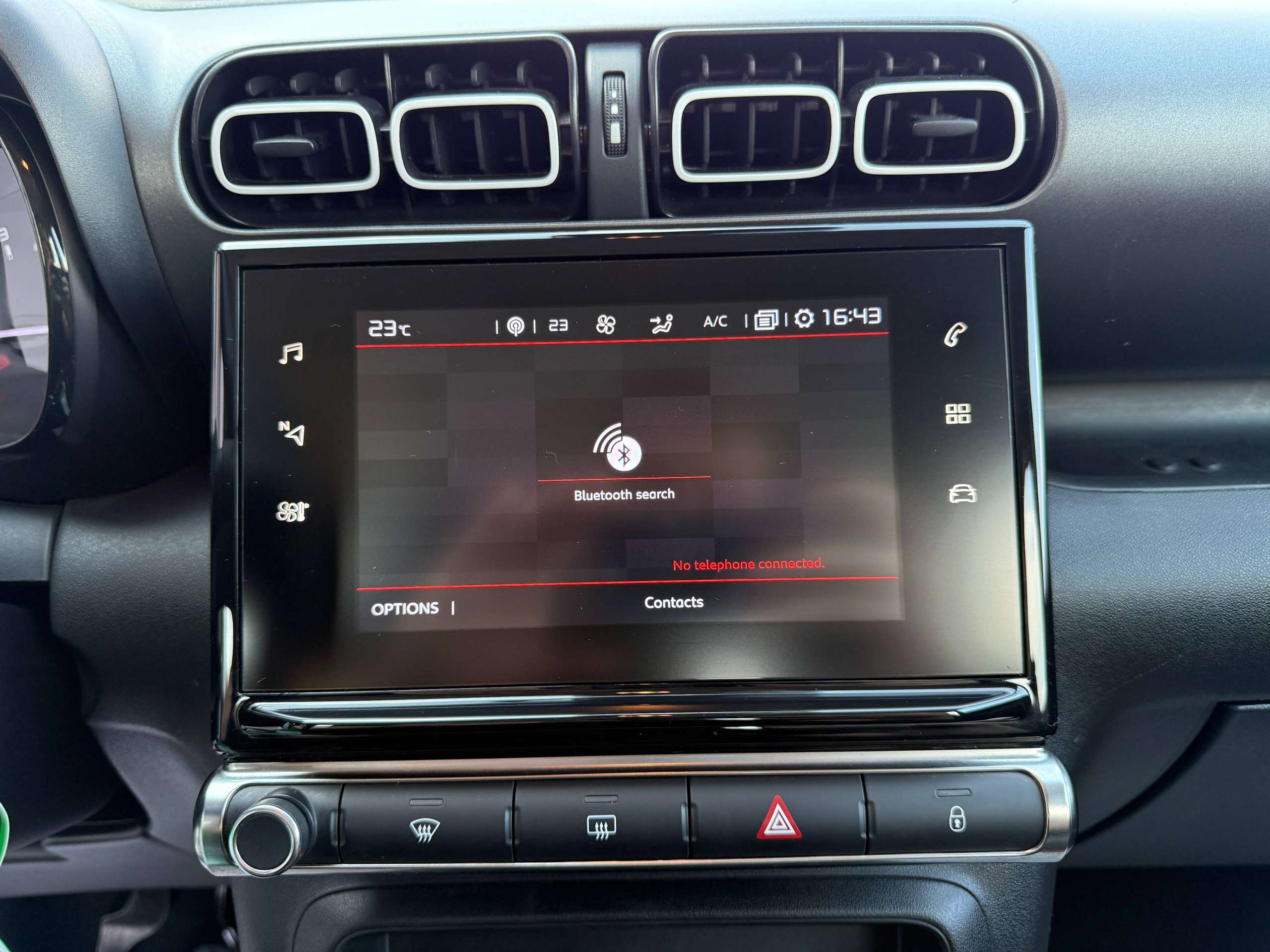 a3710581-e079-42ca-b2b2-7f5e96d5286820-citroen-c3-aircross-1-2i-110pk-navigatie-led-carplay-pdc-bluetooth.jpg