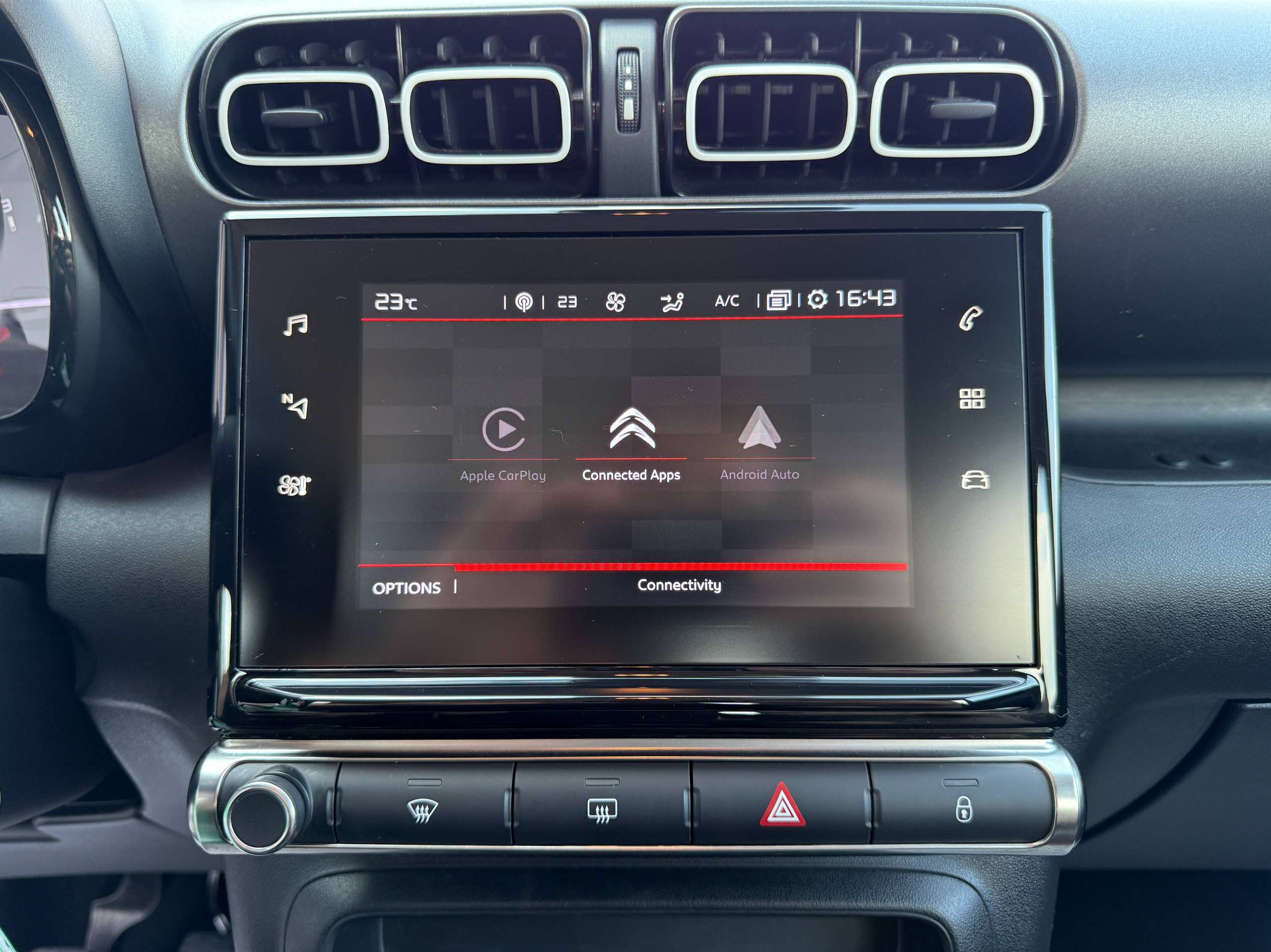 a3710581-e079-42ca-b2b2-7f5e96d5286821-citroen-c3-aircross-1-2i-110pk-navigatie-led-carplay-pdc-bluetooth.jpg