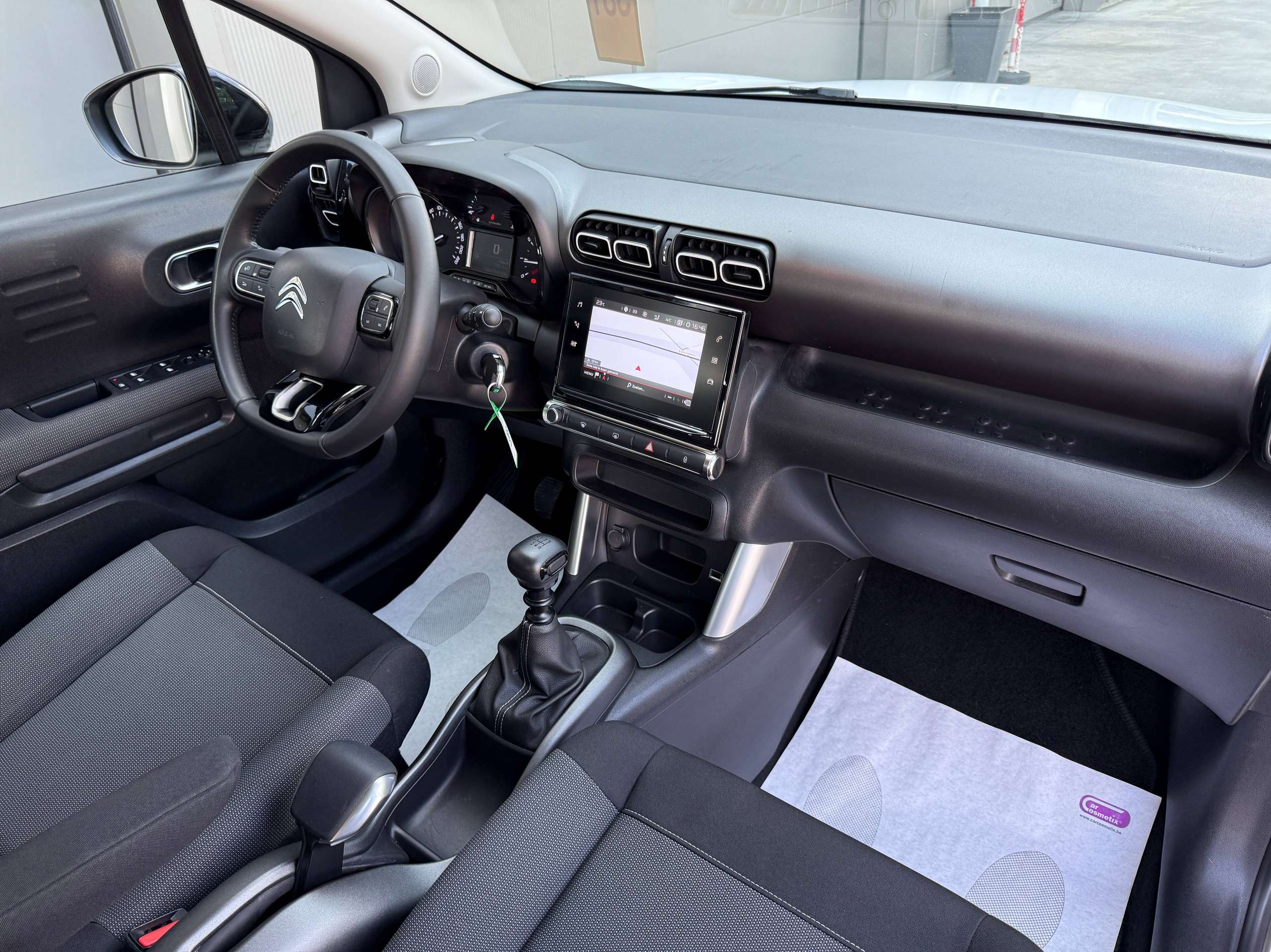 a3710581-e079-42ca-b2b2-7f5e96d5286826-citroen-c3-aircross-1-2i-110pk-navigatie-led-carplay-pdc-bluetooth.jpg