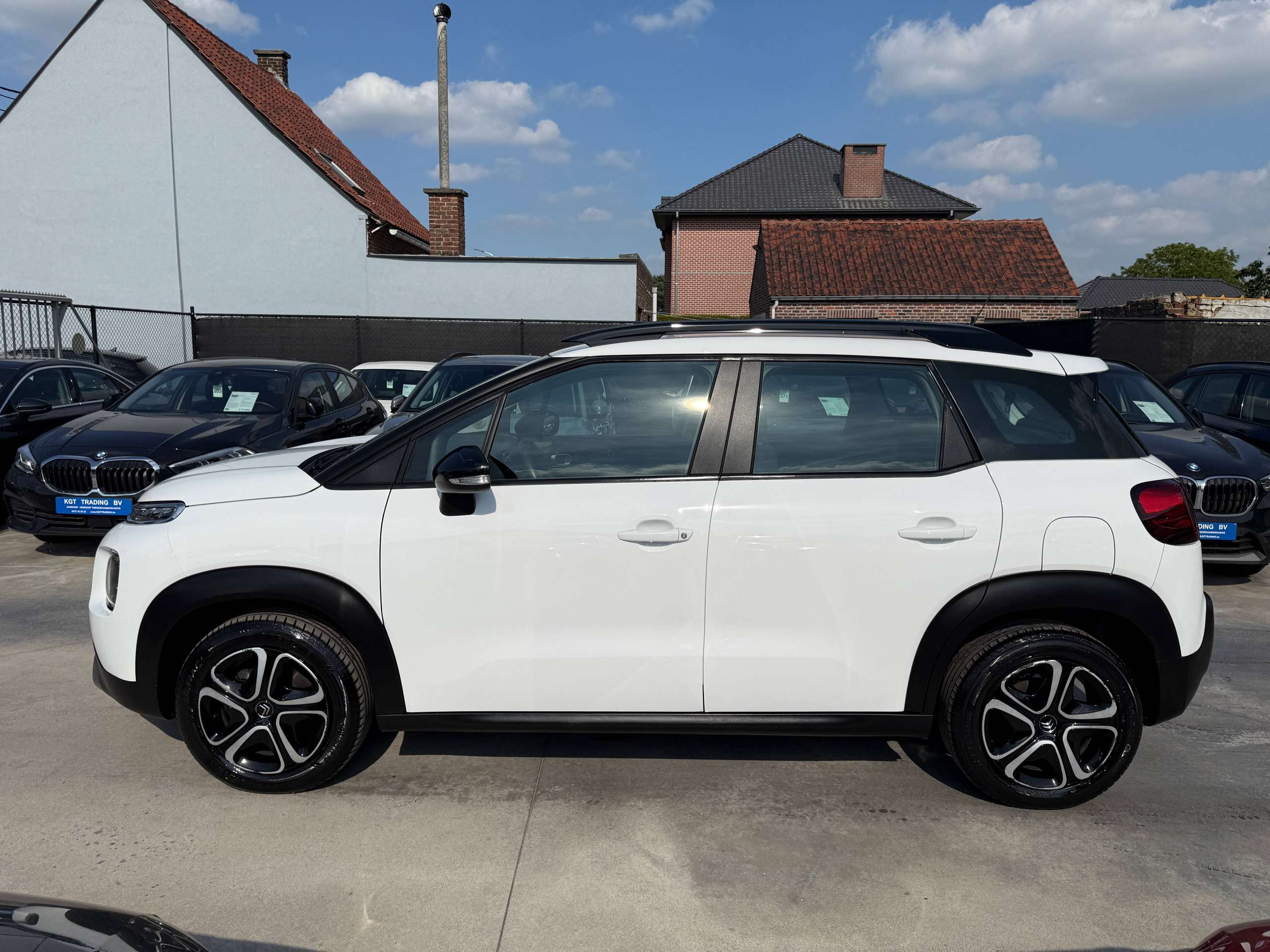 a3710581-e079-42ca-b2b2-7f5e96d528688-citroen-c3-aircross-1-2i-110pk-navigatie-led-carplay-pdc-bluetooth.jpg