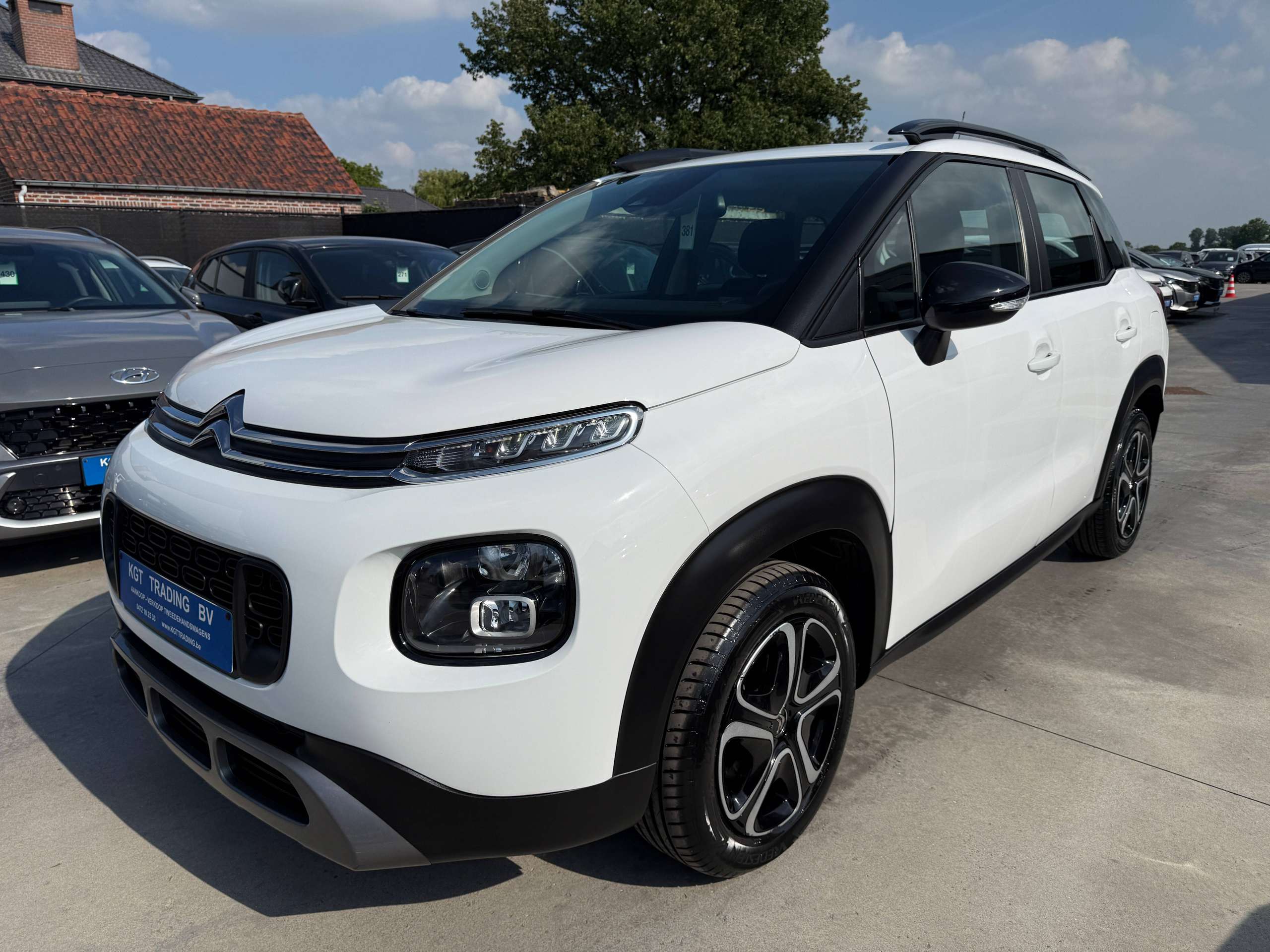 a3710581-e079-42ca-b2b2-7f5e96d528689-citroen-c3-aircross-1-2i-110pk-navigatie-led-carplay-pdc-bluetooth.jpg