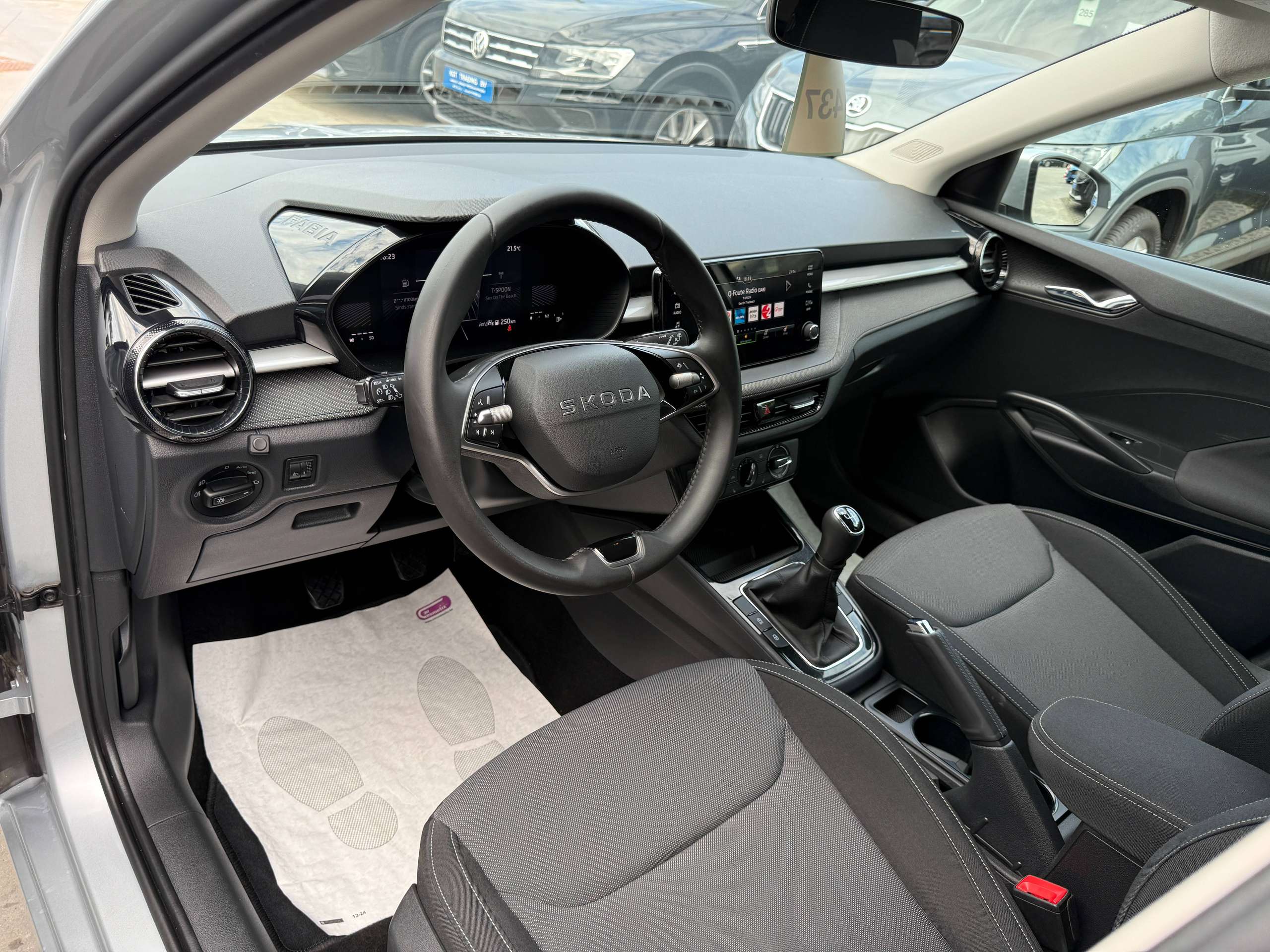 a416d38b-fa4b-48df-9fde-53dd685877ed13-skoda-fabia-1-0i-80pk-camera-zetelverwarming-carplay-full-led-trekhaak.jpg