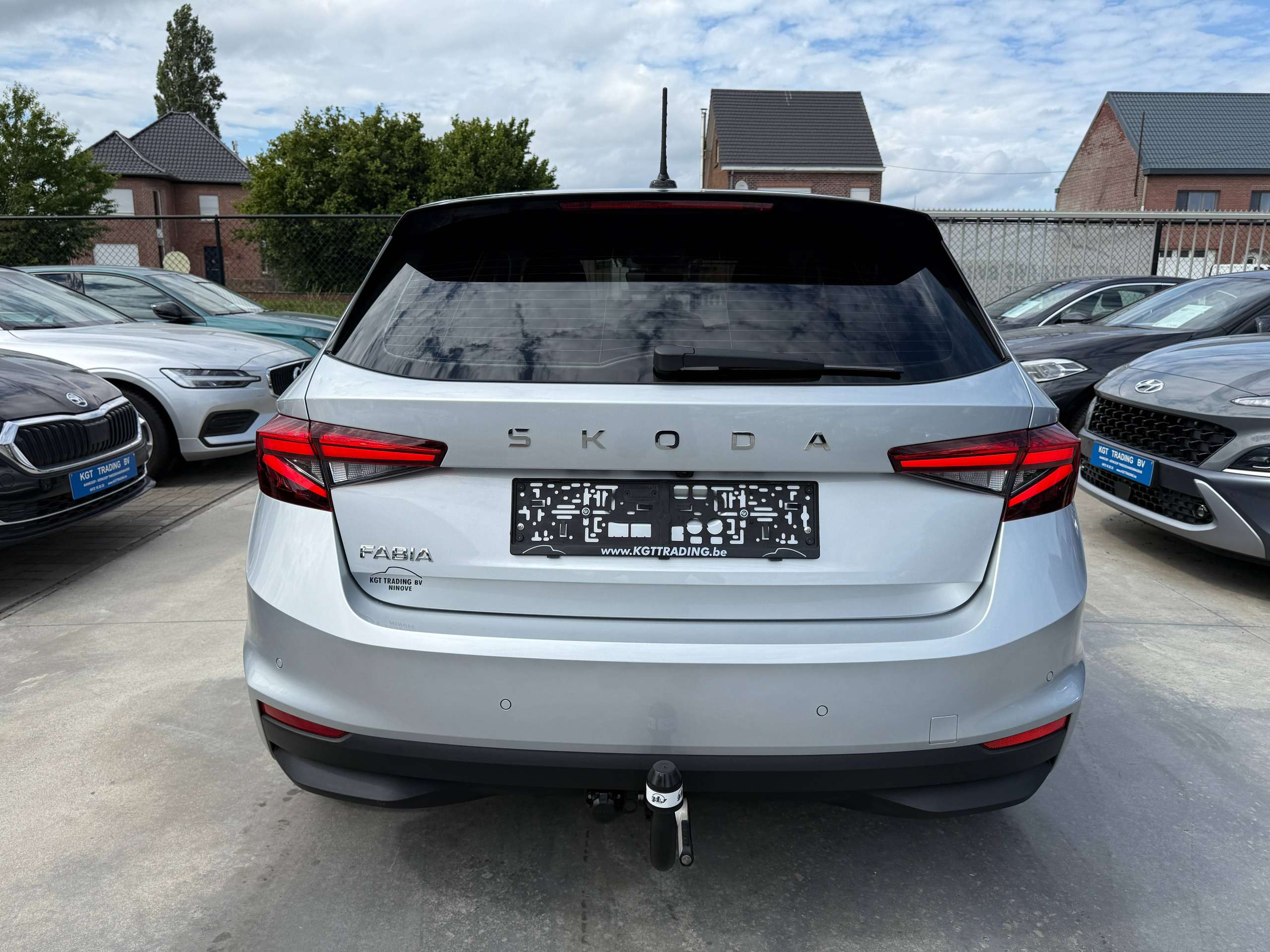 a416d38b-fa4b-48df-9fde-53dd685877ed6-skoda-fabia-1-0i-80pk-camera-zetelverwarming-carplay-full-led-trekhaak.jpg