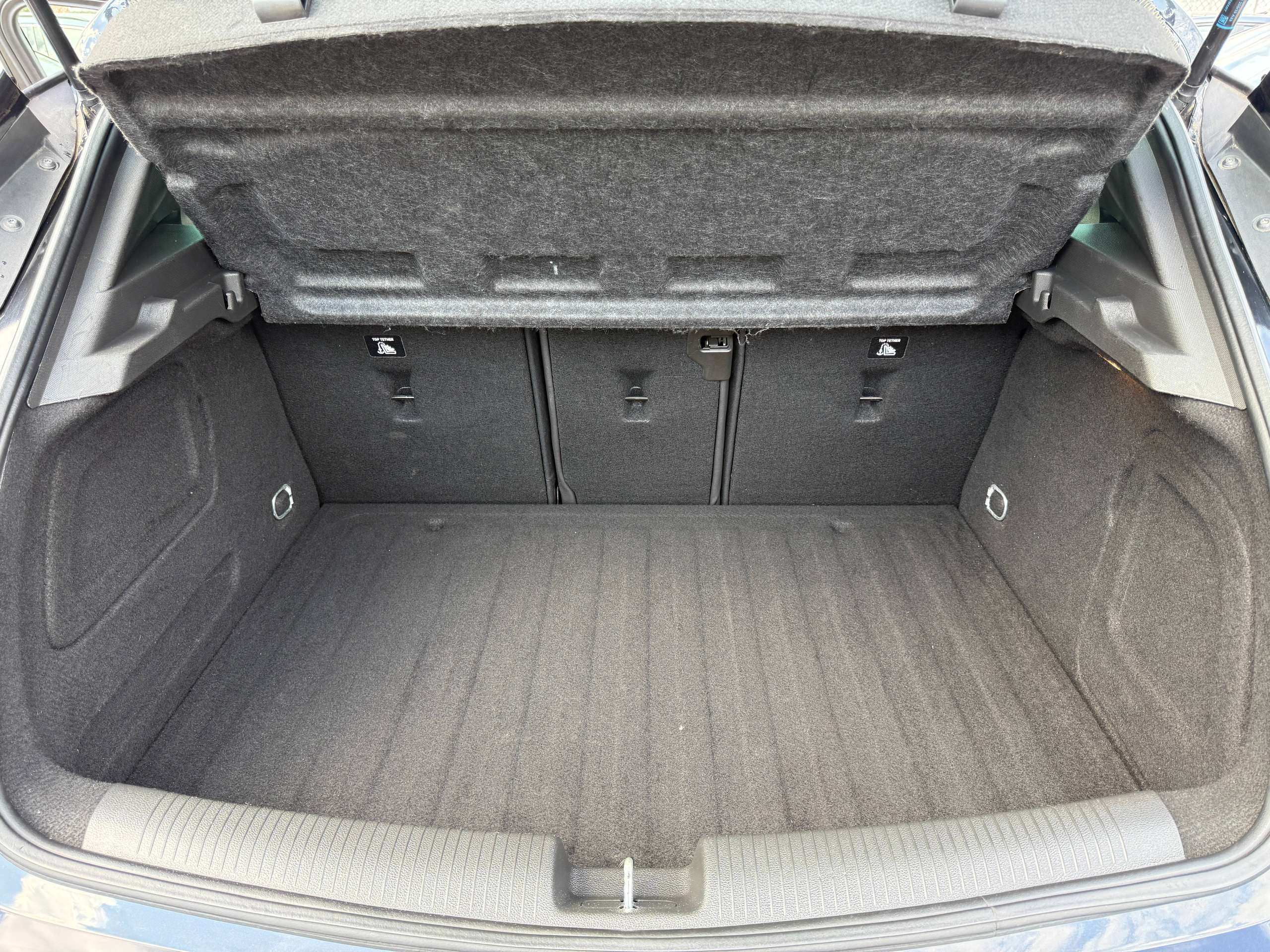 ad25cfe5-3622-4db2-b83c-0c8671dd732815-opel-astra-1-2i-5-deurs-gs-line-navigatie-leder-camera-carplay-led.jpg