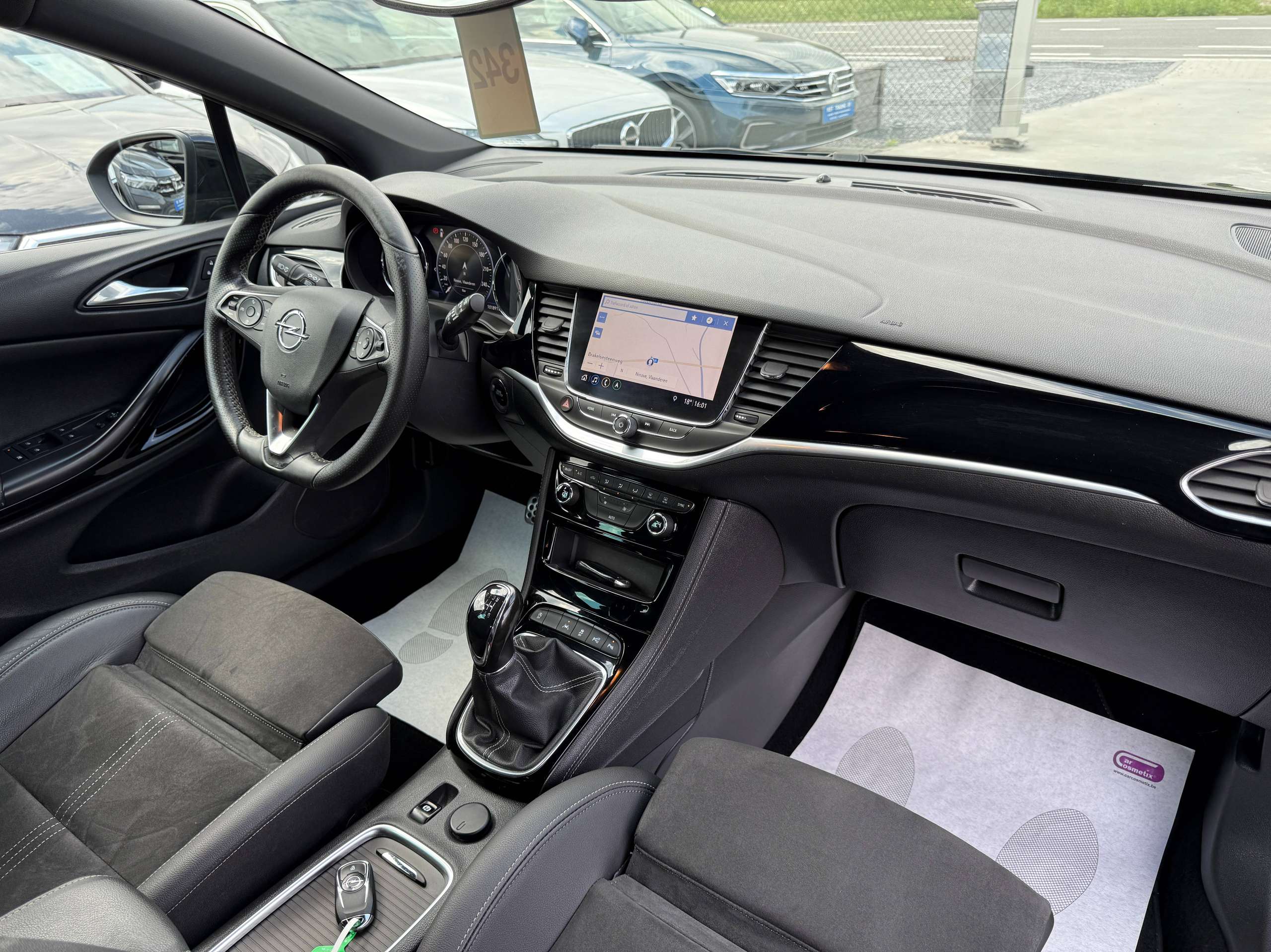ad25cfe5-3622-4db2-b83c-0c8671dd732827-opel-astra-1-2i-5-deurs-gs-line-navigatie-leder-camera-carplay-led.jpg