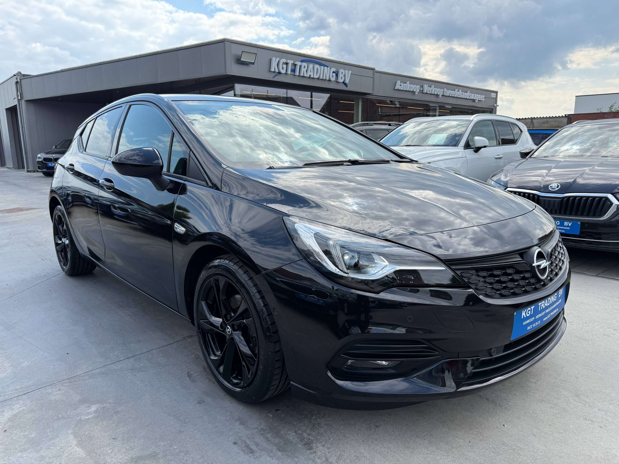 ad25cfe5-3622-4db2-b83c-0c8671dd73283-opel-astra-1-2i-5-deurs-gs-line-navigatie-leder-camera-carplay-led.jpg