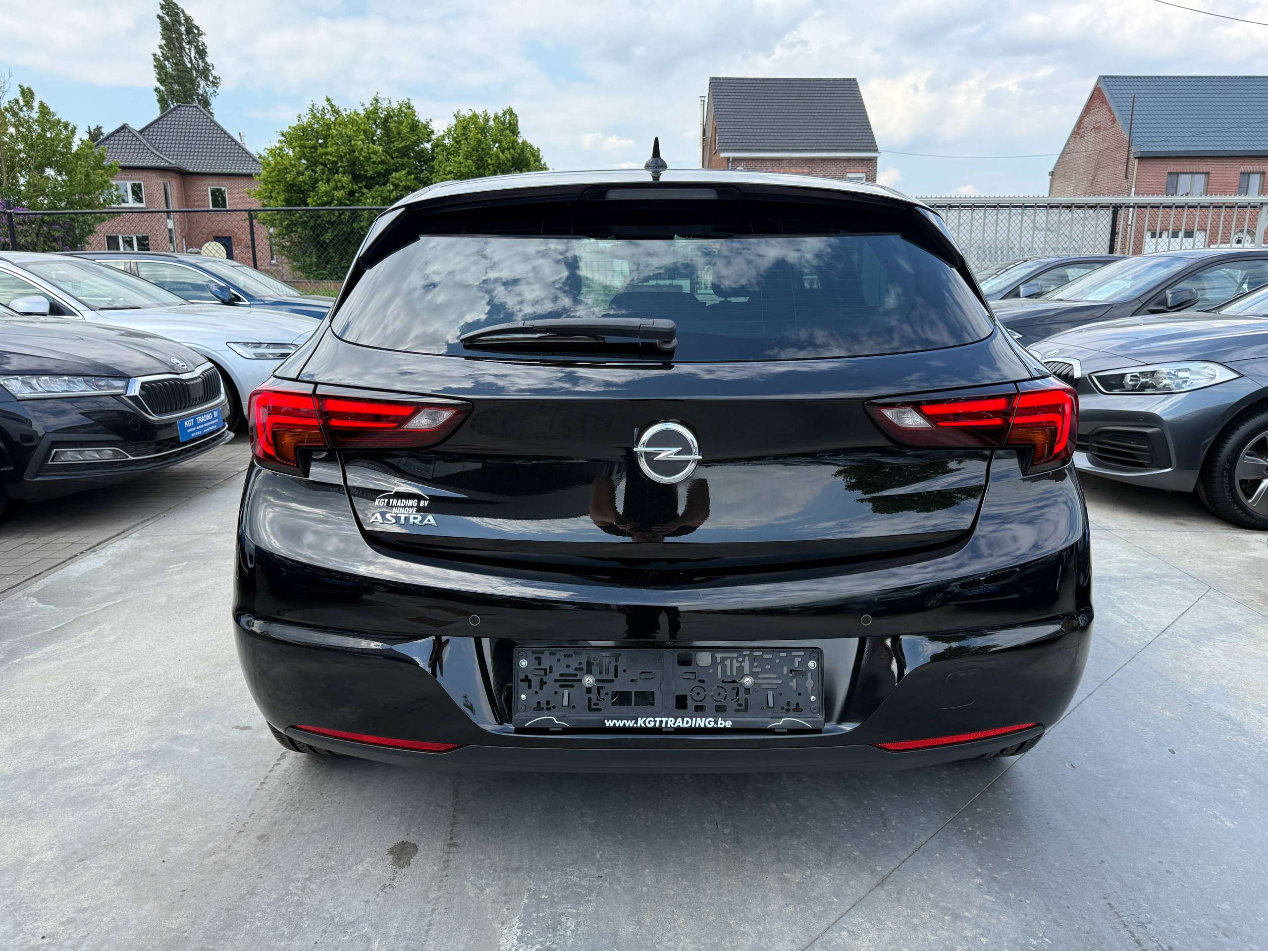 ad25cfe5-3622-4db2-b83c-0c8671dd73286-opel-astra-1-2i-5-deurs-gs-line-navigatie-leder-camera-carplay-led.jpg