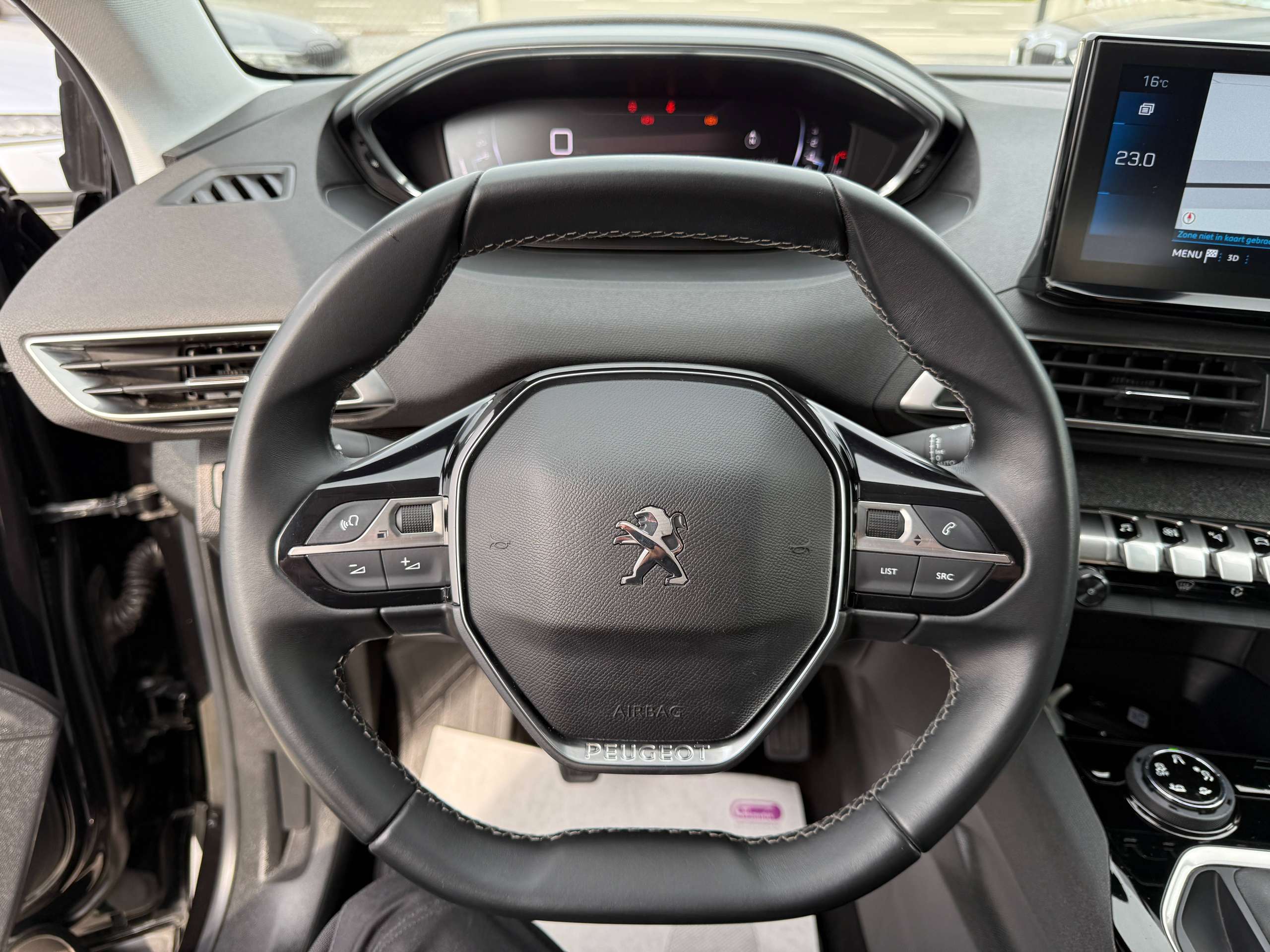 b09d0e52-2b02-4627-bd44-5536feae6bdf18-peugeot-3008-1-2i-facelift-navigatie-full-led-zwart-leder-camer.jpg