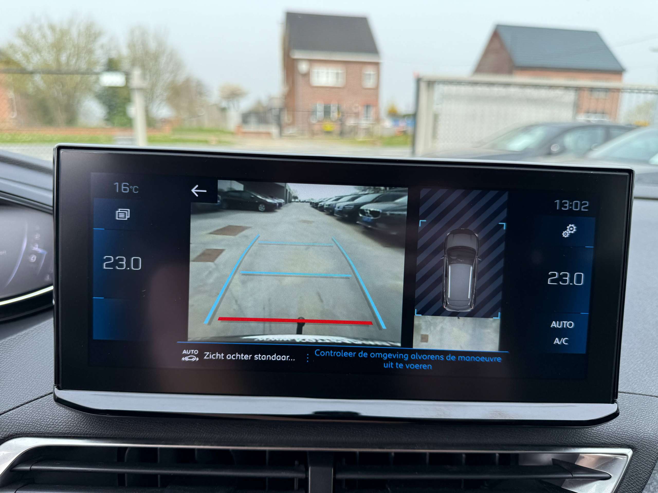 b09d0e52-2b02-4627-bd44-5536feae6bdf20-peugeot-3008-1-2i-facelift-navigatie-full-led-zwart-leder-camer.jpg